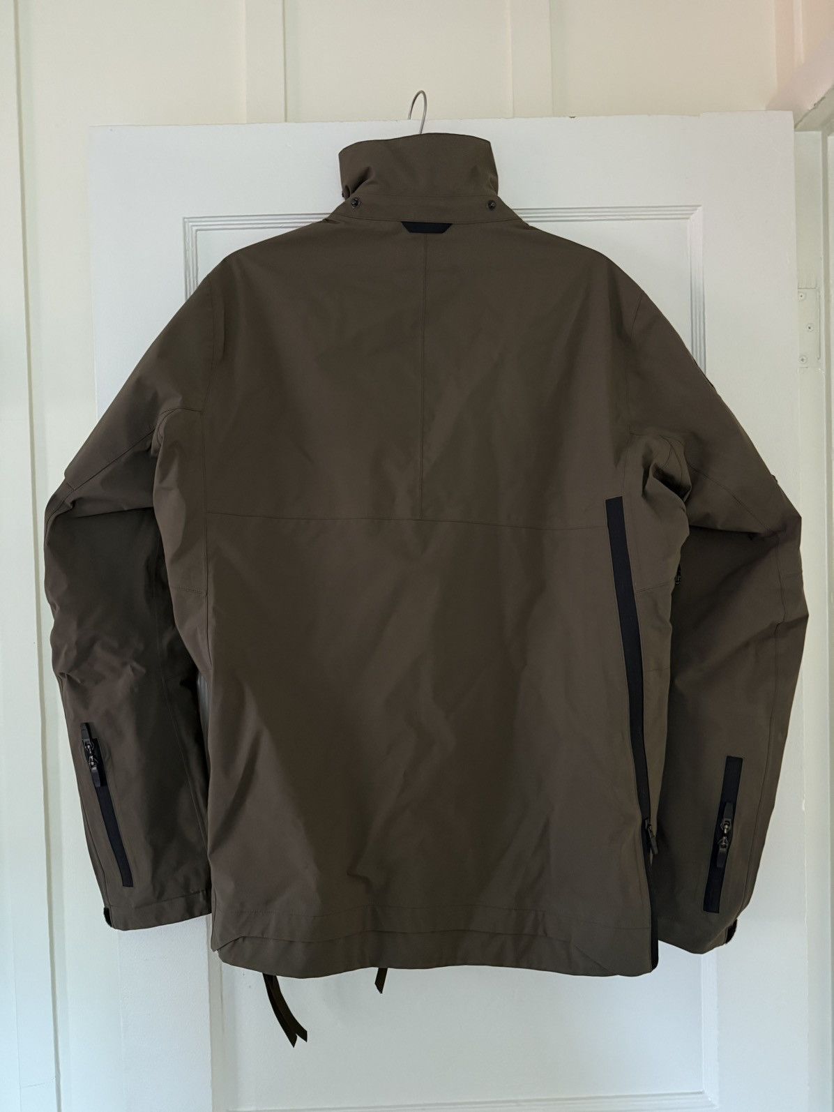 Acronym Acronym FW-2021 J1B-GT RAF Green Size US M / EU 48-50 / 2 - 10 Thumbnail