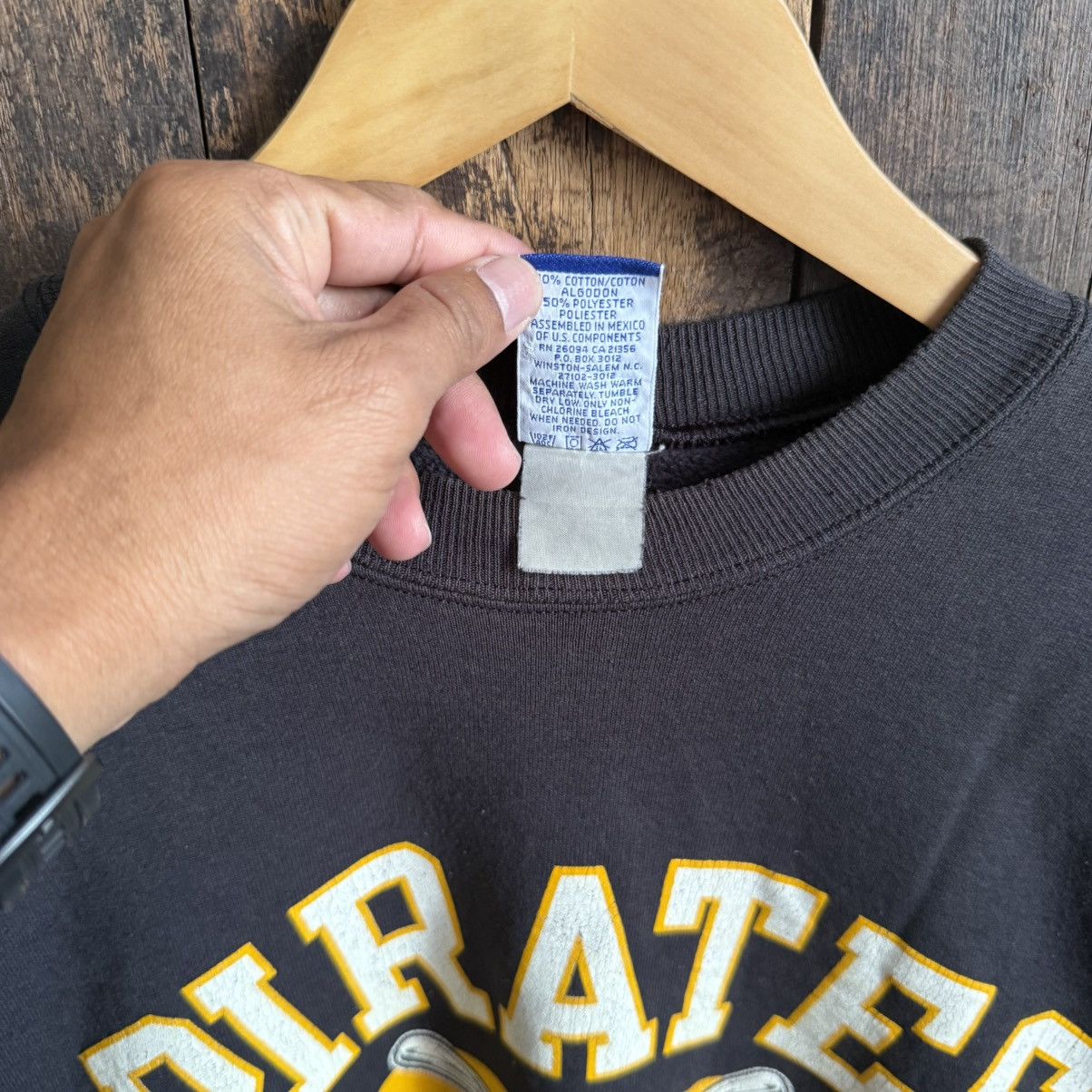 Champion Vintage Champion Pirate Baseball Sweatshirt Size US L / EU 52-54 / 3 - 4 Thumbnail