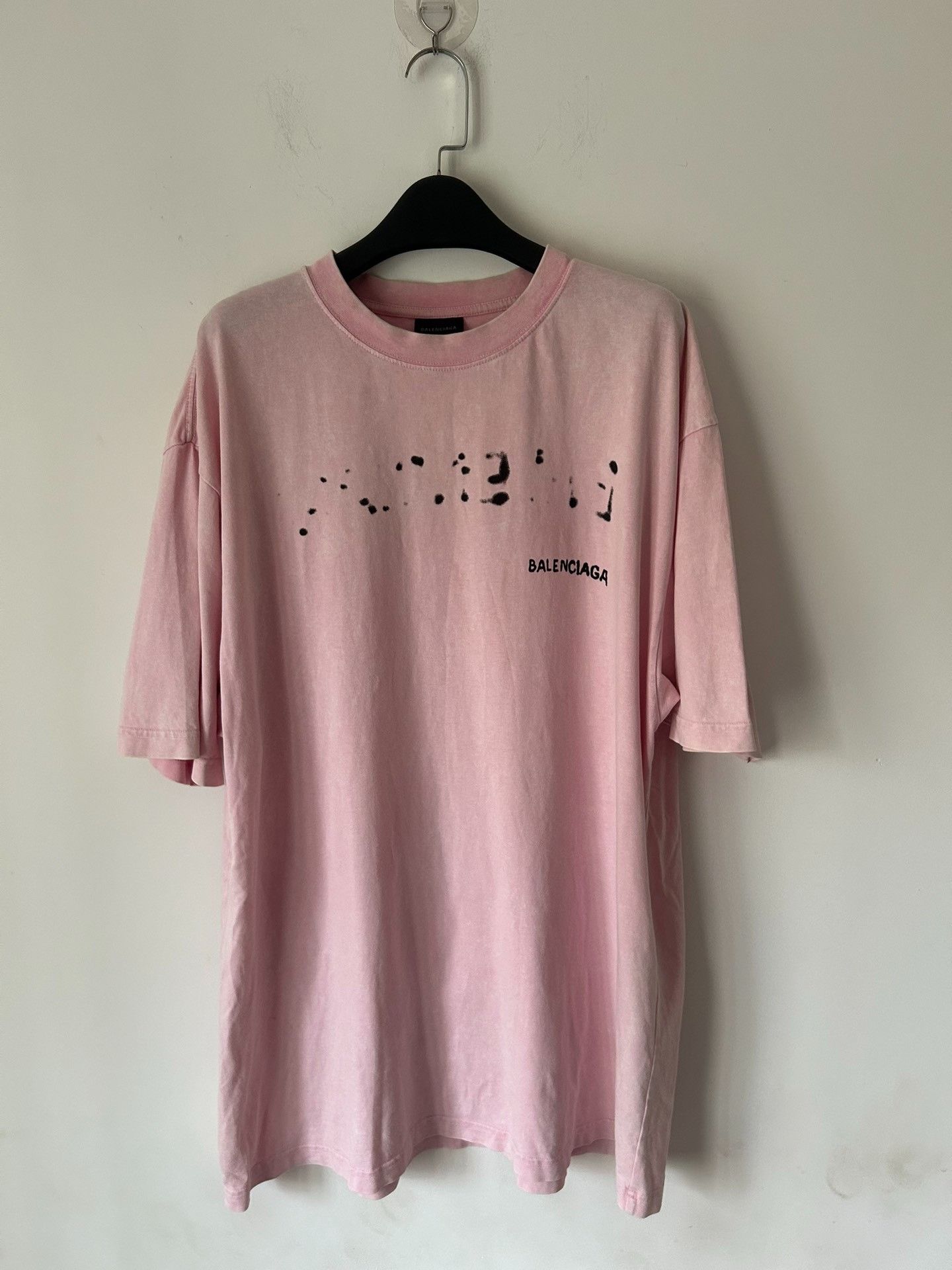 Balenciaga Balenciaga SS23 Blur Letter Splash Pink Short Sleeve 2501-N Size US S / EU 44-46 / 1 - 1 Thumbnail