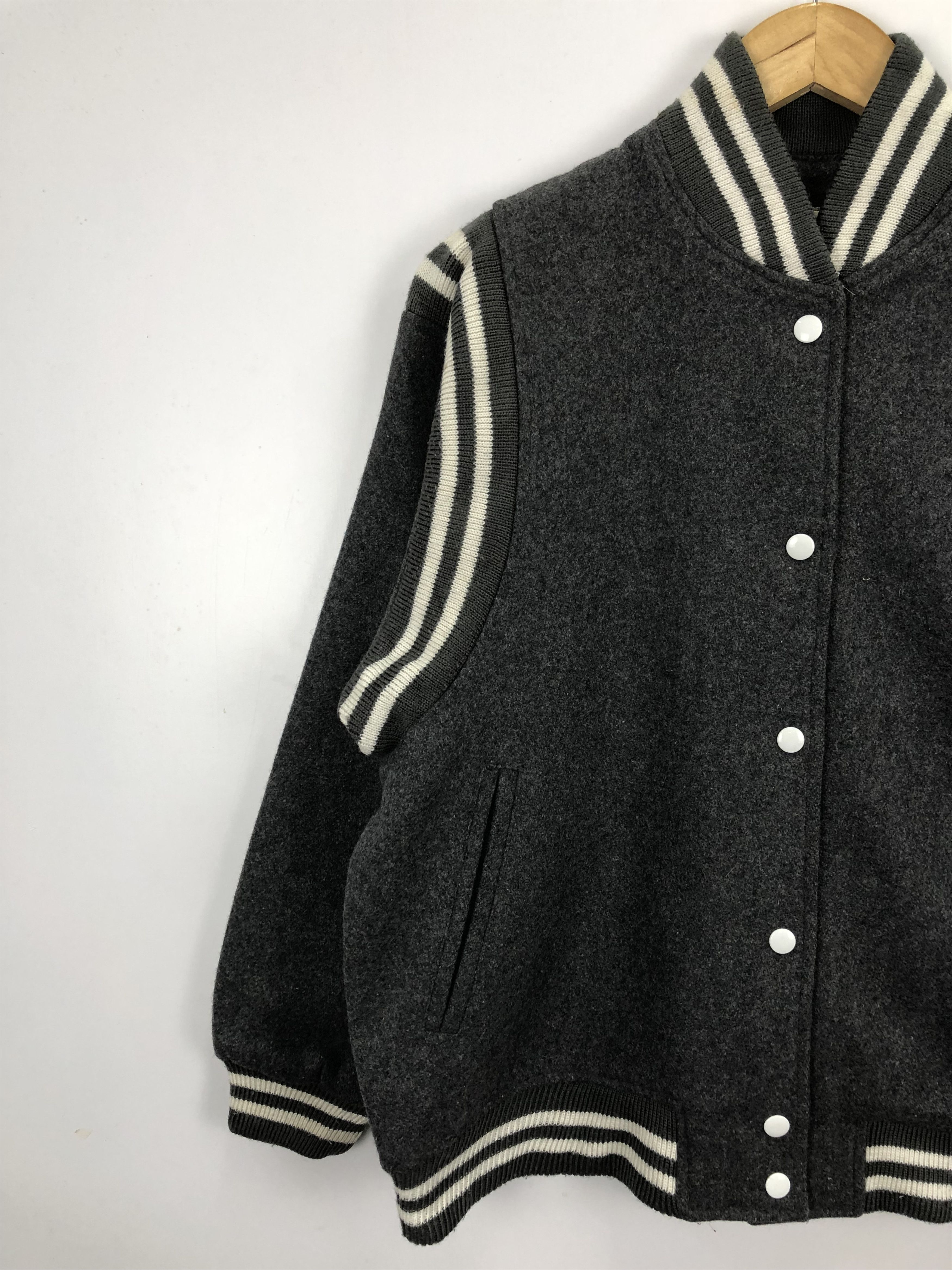 Japanese Brand Vintage Bukky-Aki Wool Varsity Jacket V0306 Size US M / EU 48-50 / 2 - 6 Thumbnail