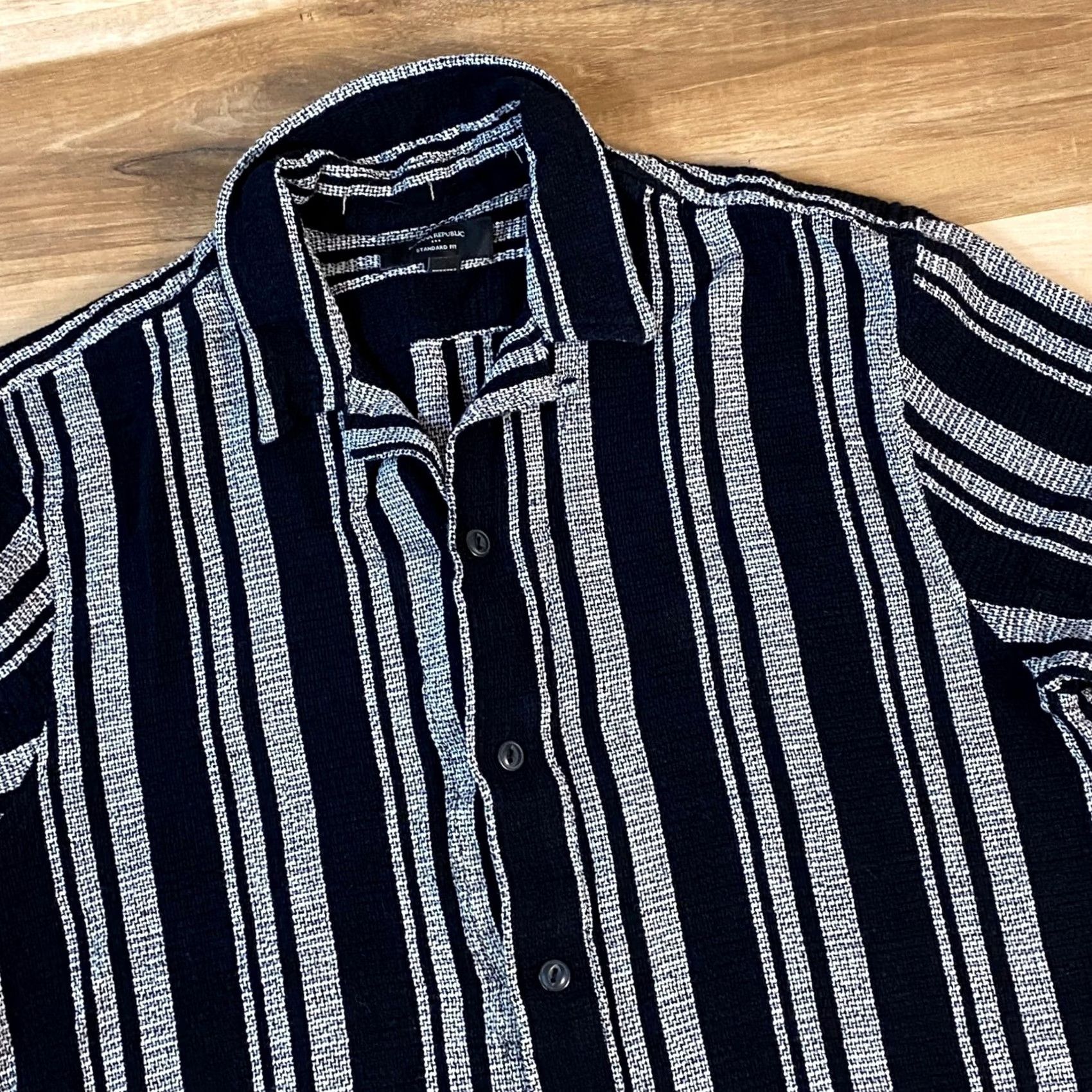 Banana Republic Banana Republic Camp Shirt Mens M Striped Button-Up Cotton Rayon Multicolor Short Sleeve Collared Size US M / EU 48-50 / 2 - 3 Thumbnail