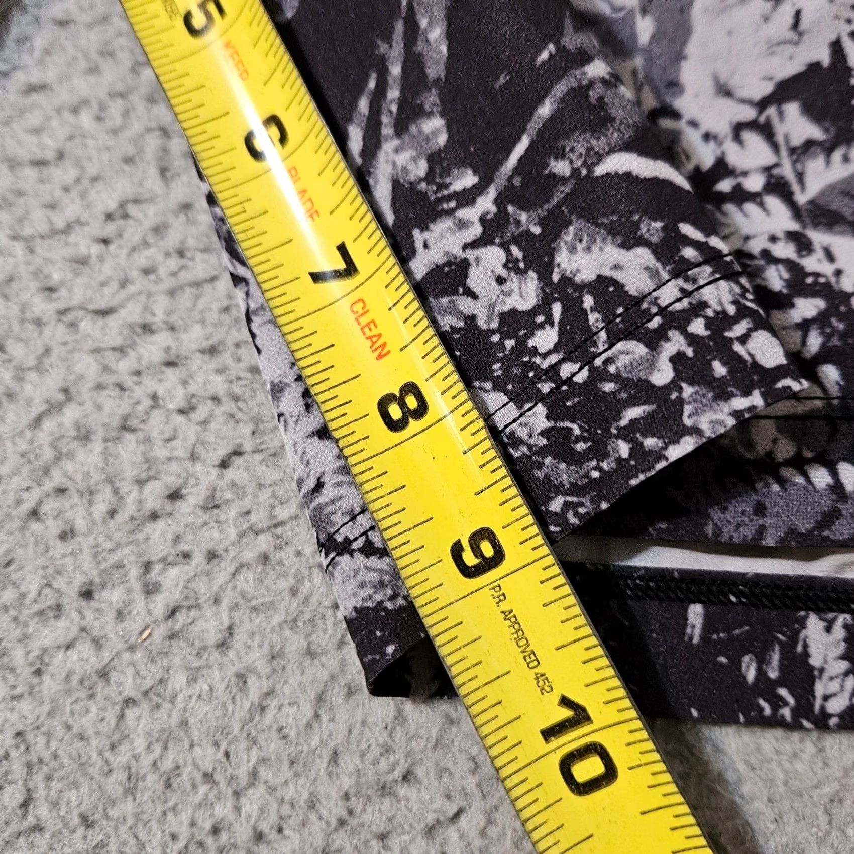 Lululemon Lululemon Board Shorts Men's 34 Black Gray Zip Unlined Swim 9in Inseam M7AARS Current State State Board Shorts Mens 34 Black Gray Zip Unlined Swim Size US 34 / EU 50 - 5 Thumbnail