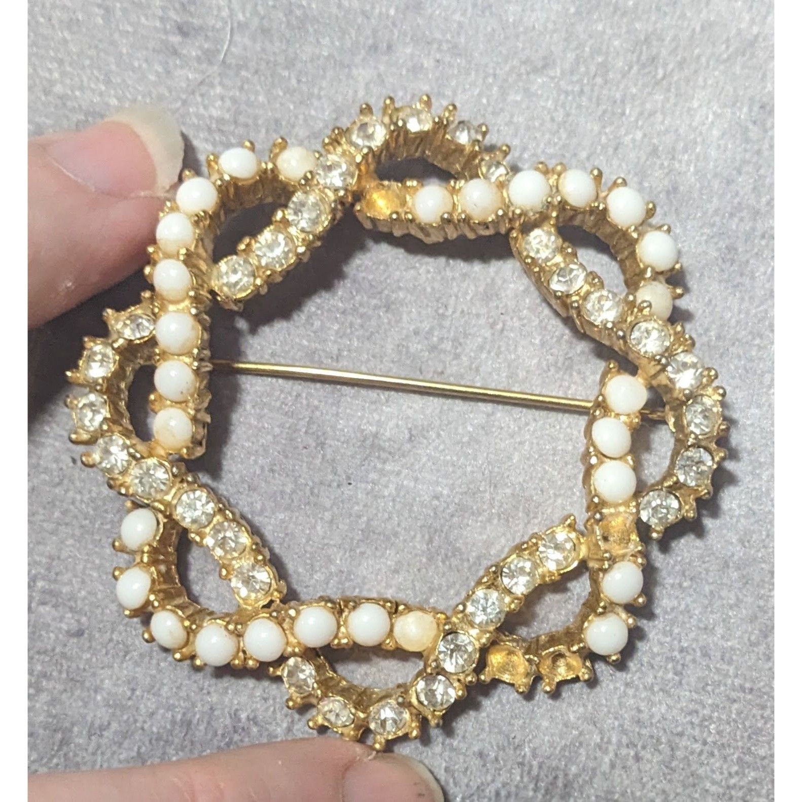 Other Vintage Marvella Glam Gold Tone Floral Knot Brooch Size ONE SIZE - 6 Thumbnail