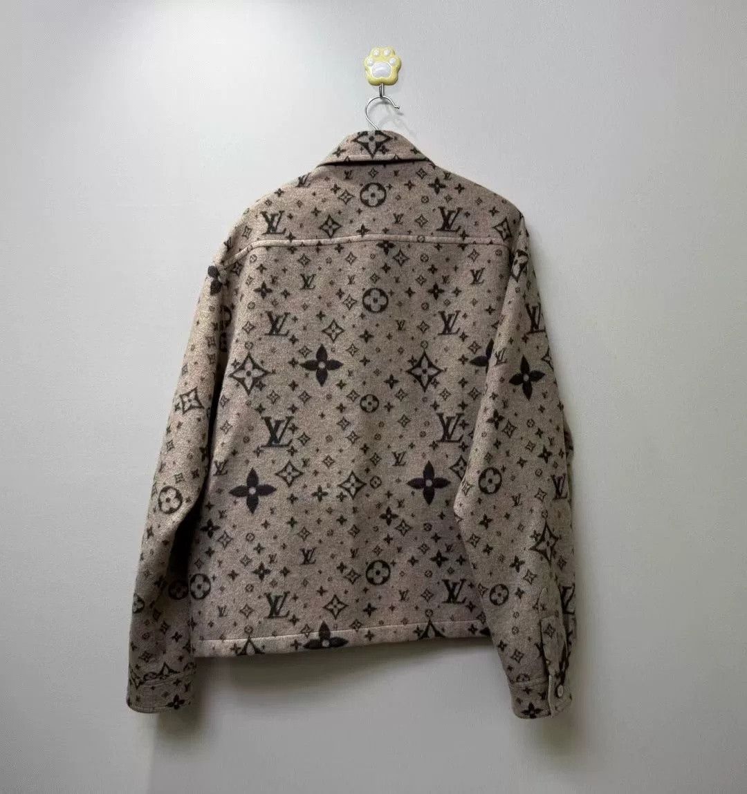 Louis Vuitton Louis Vuitton Full Logo Cashmere Jacket Size US L / EU 52-54 / 3 - 4 Thumbnail