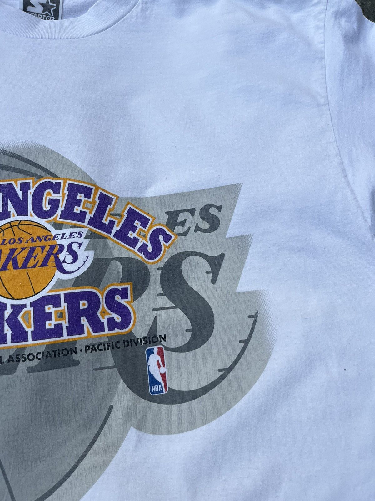 NBA × Starter × Vintage Vintage Starter Los Angeles Lakers y2k NBA tee t-shirt retro Size US L / EU 52-54 / 3 - 11 Thumbnail