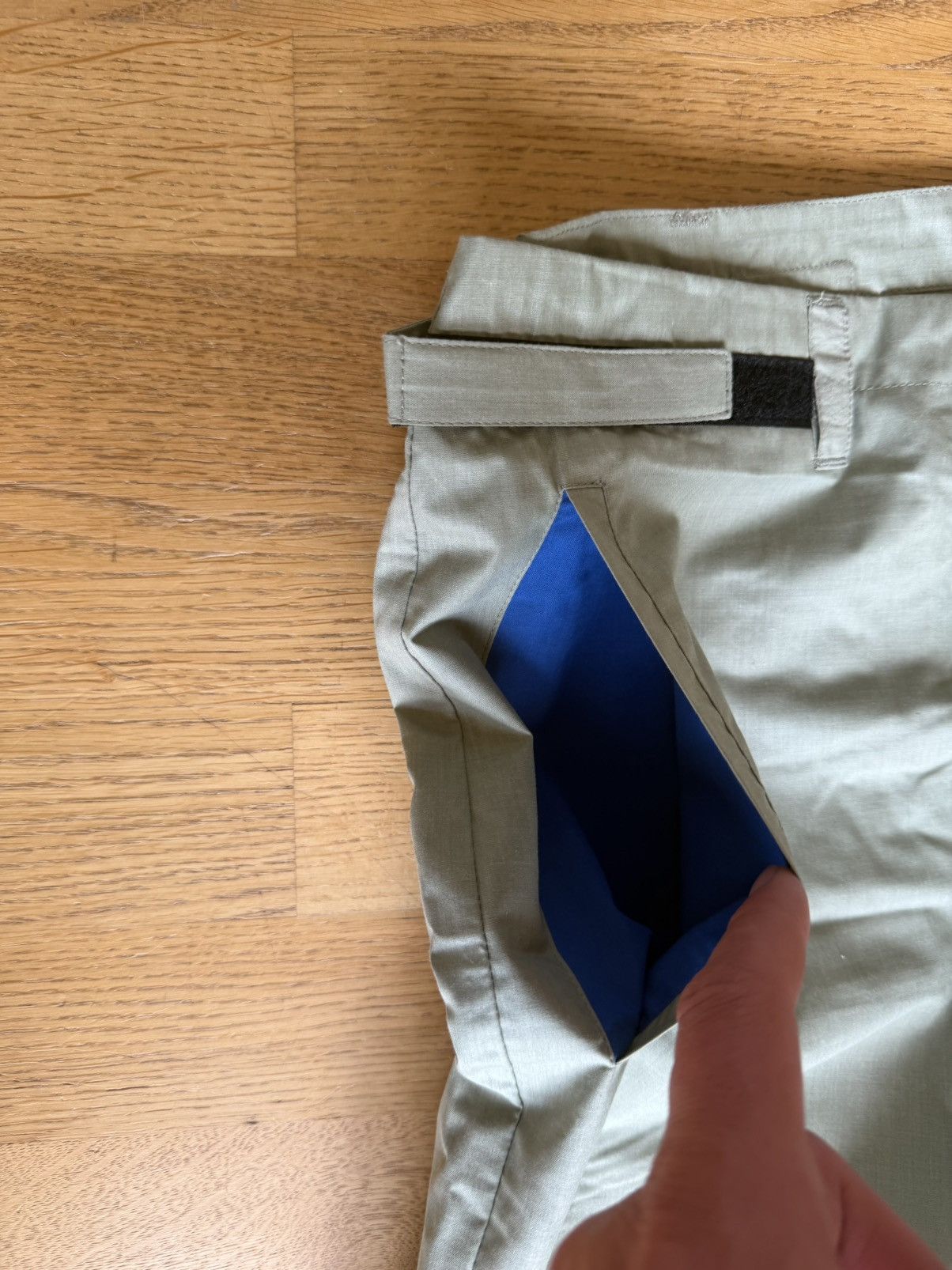 Walter Van Beirendonck NOS Early 90‘s Sabotage - Velcro Cropped pants Size US 35 - 3 Thumbnail