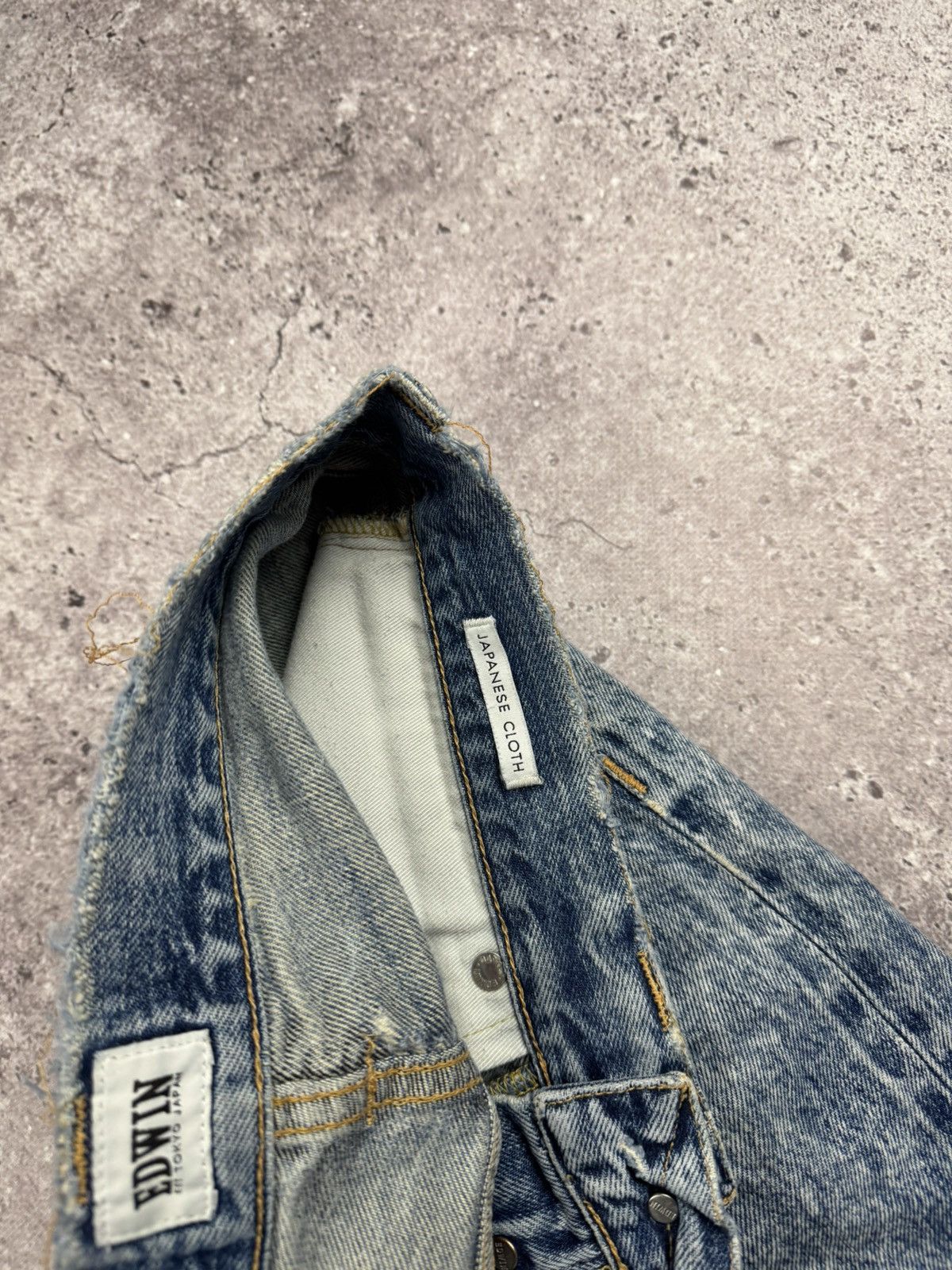 Edwin VINTAGE EDWIN WASHED DISTRESSED BAGGY SELVEDGE JAPANESSE Size US 32 / EU 48 - 9 Thumbnail