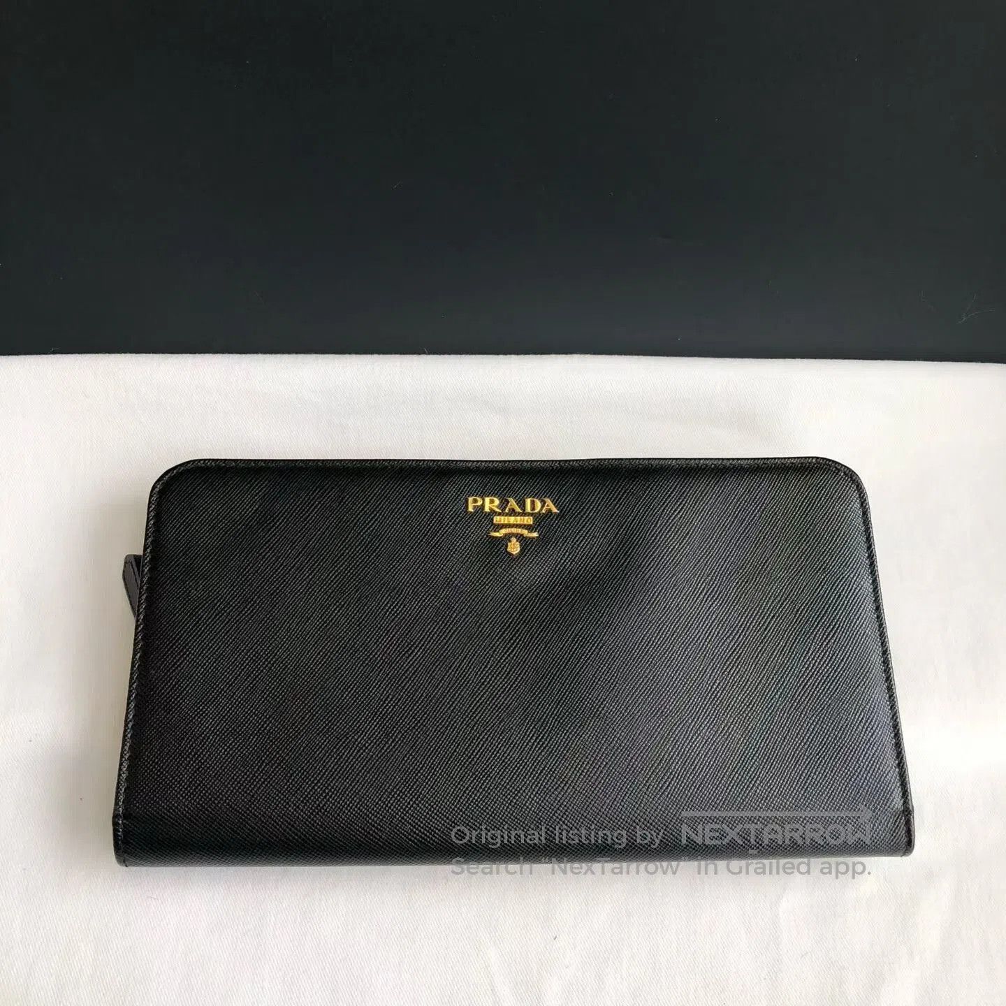 Prada Prada Black Gold Long Folding Wallet. Size ONE SIZE - 1 Thumbnail