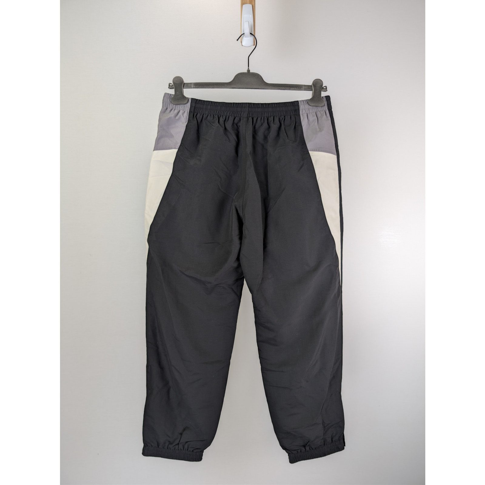 Balenciaga o1rshd1 Regular Tracksuit Pants in Black Size US 32 / EU 48 - 9 Thumbnail
