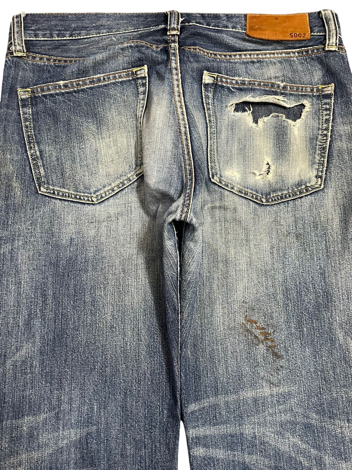 Uniqlo Vintage Japanese Uniqlo Blue Faded Wash Distress Style Jeans Size US 34 / EU 50 - 5 Thumbnail