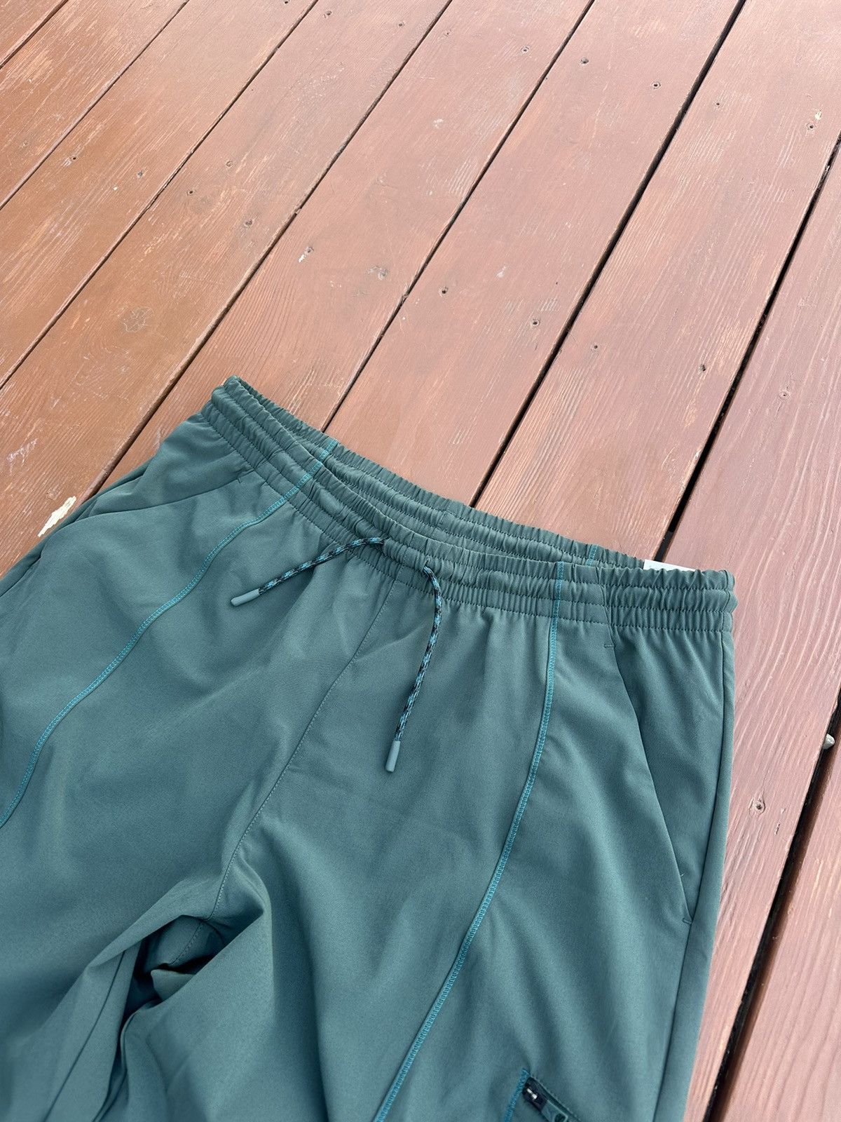 Other New Men’s Cargo Sweatpants Nike Dri Fit Size US 36 / EU 52 - 8 Thumbnail
