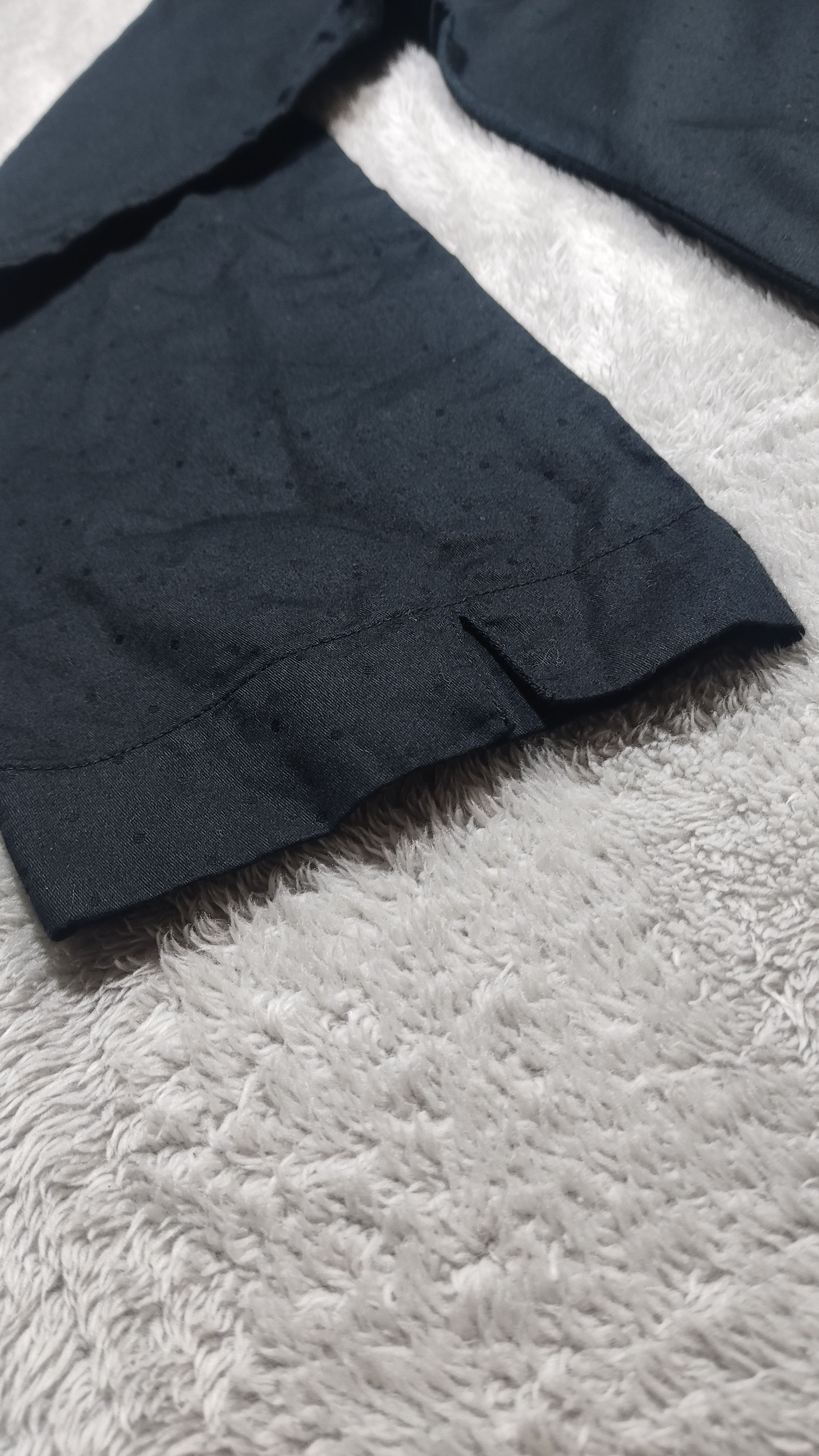 Designer × Yves Saint Laurent YVES SAINT LAURENT BLACK V-NECK BUTTON-UP SHIRT Size M / US 6-8 / IT 42-44 - 7 Thumbnail