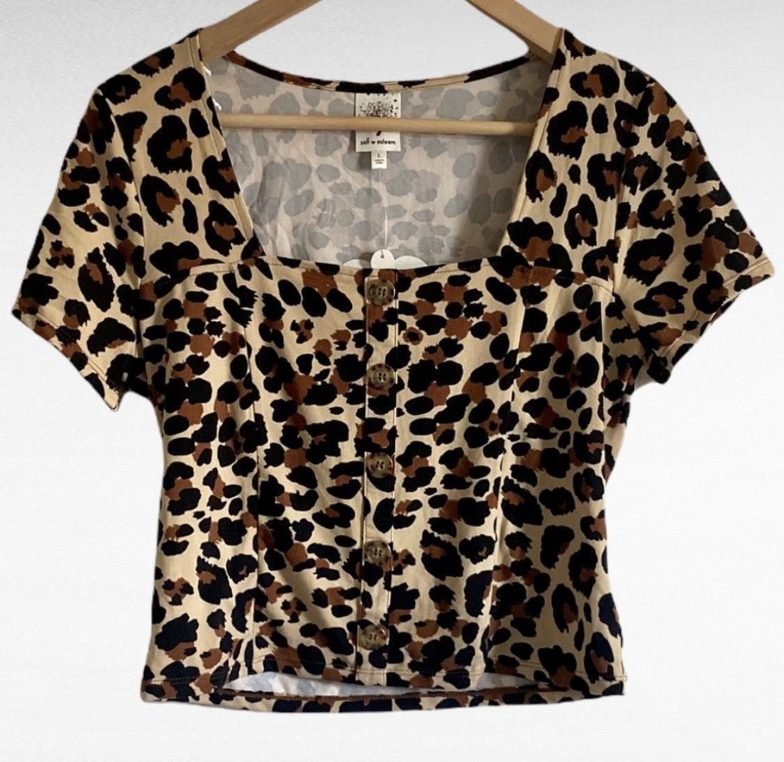 Other LEOPARD ANIMAL PRINT BUTTON FRONT CROP TOP SZ L Size L / US 10 / IT 46 - 4 Thumbnail