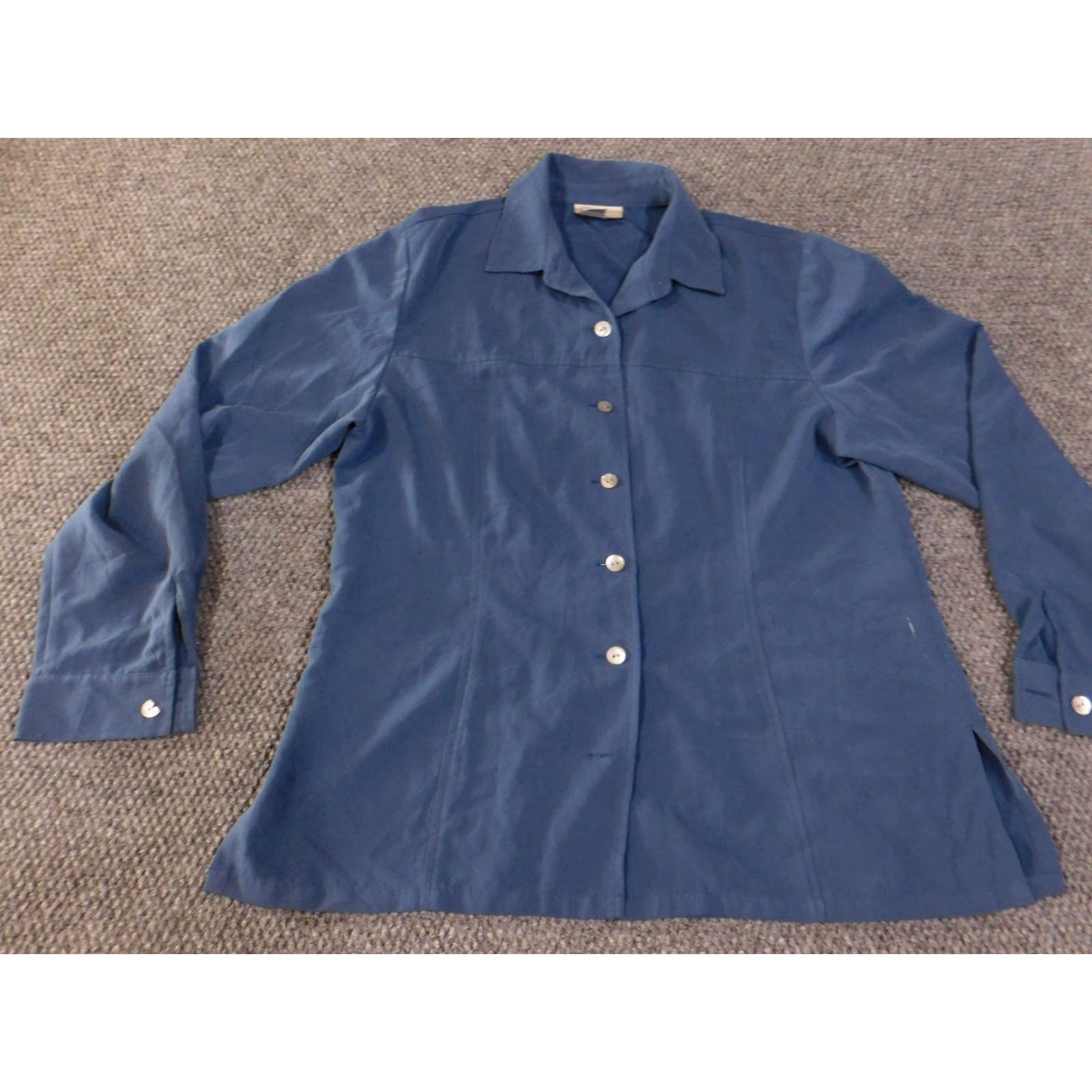 Coldwater Creek VINTAGE? No, item not vintage. Title should be: Coldwater Creek Shirt Womens Large Blue Collared Button Front Long Sleeve Tunic Size XL / US 12-14 / IT 48-50 - 4 Thumbnail