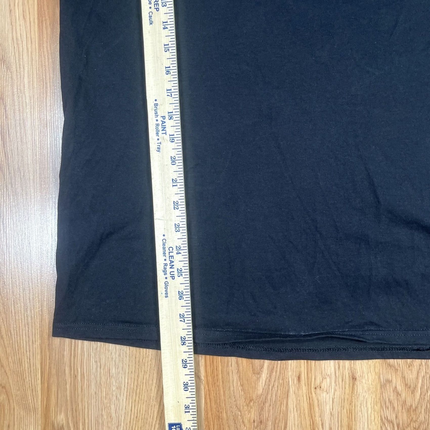 Hanes Hanes T-Shirt Mens L Black CrewNeck Short Sleeve Regular Size Hanes Printed? (keep: avoid new info) Size US L / EU 52-54 / 3 - 5 Thumbnail