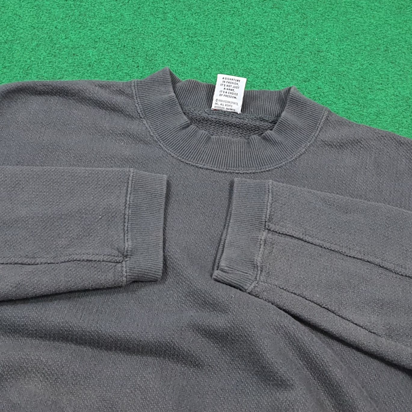 Vision Streetwear Vintage Vision Streetwear Long Sleeve Tshirt Size US M / EU 48-50 / 2 - 4 Thumbnail