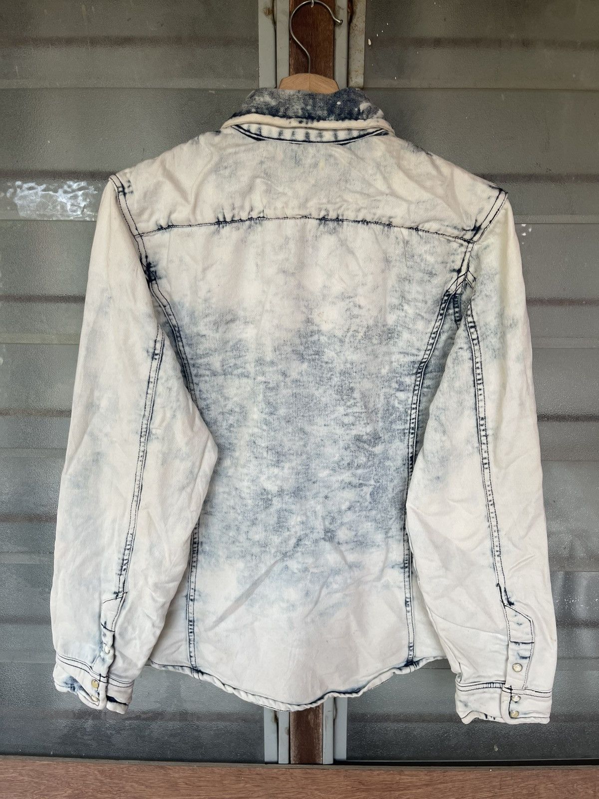 In The Attic Vintage In The Attic Long Sleeve Button Down Acid Wash Tee Size US M / EU 48-50 / 2 - 8 Thumbnail