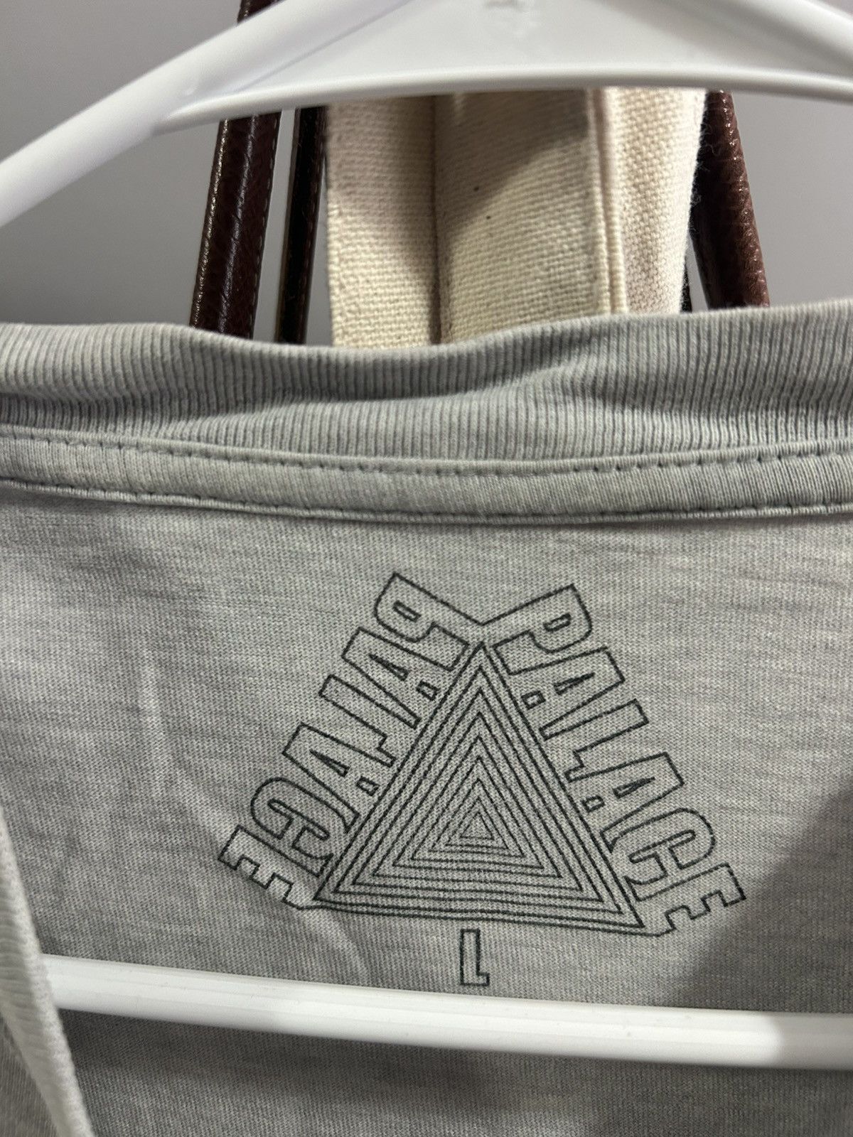 Palace Palace Euro T-shirt Gray Marble F/W 18 Size US L / EU 52-54 / 3 - 3 Thumbnail