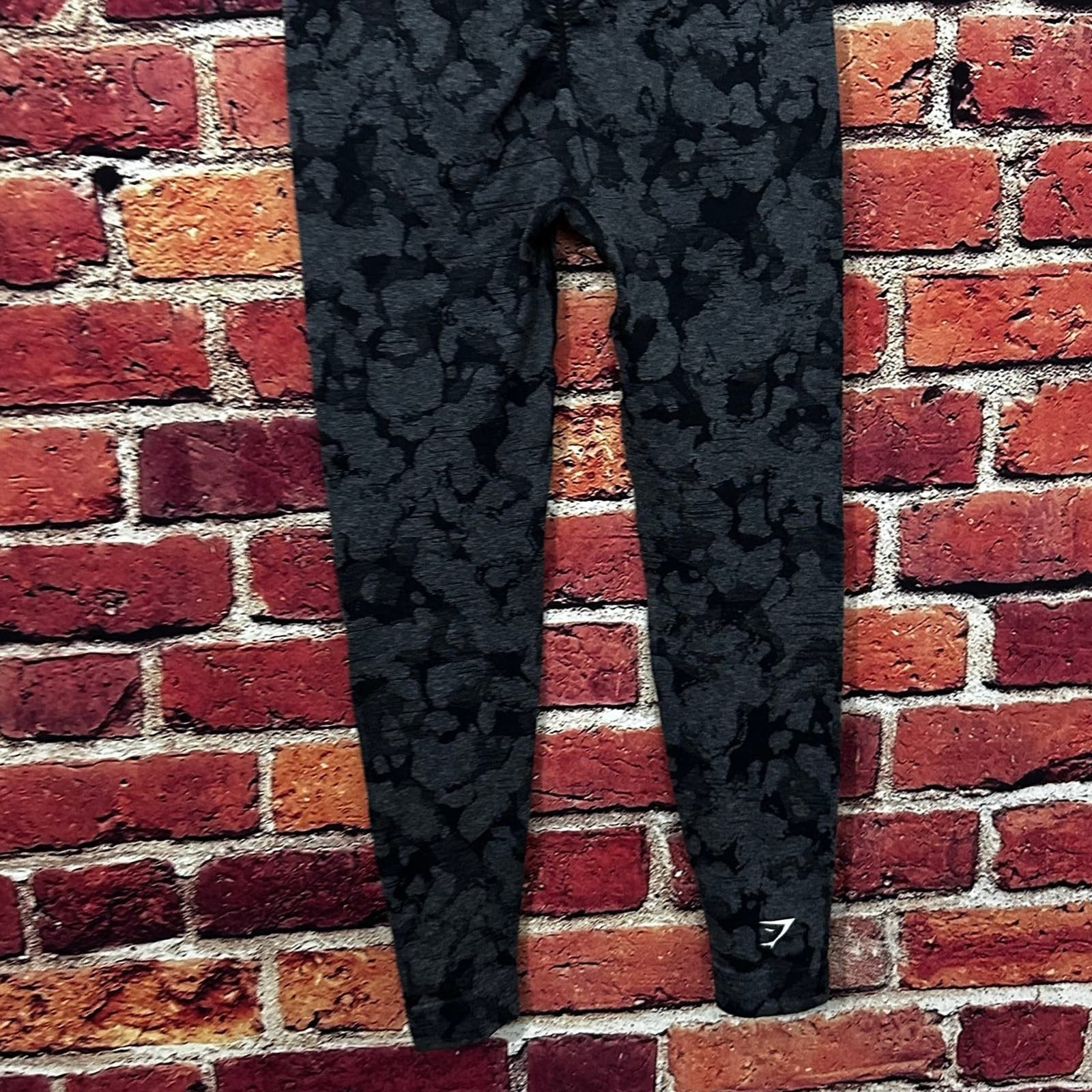 Gymshark Gymshark camo Leggings Size 27" / US 4 / IT 40 - 5 Thumbnail