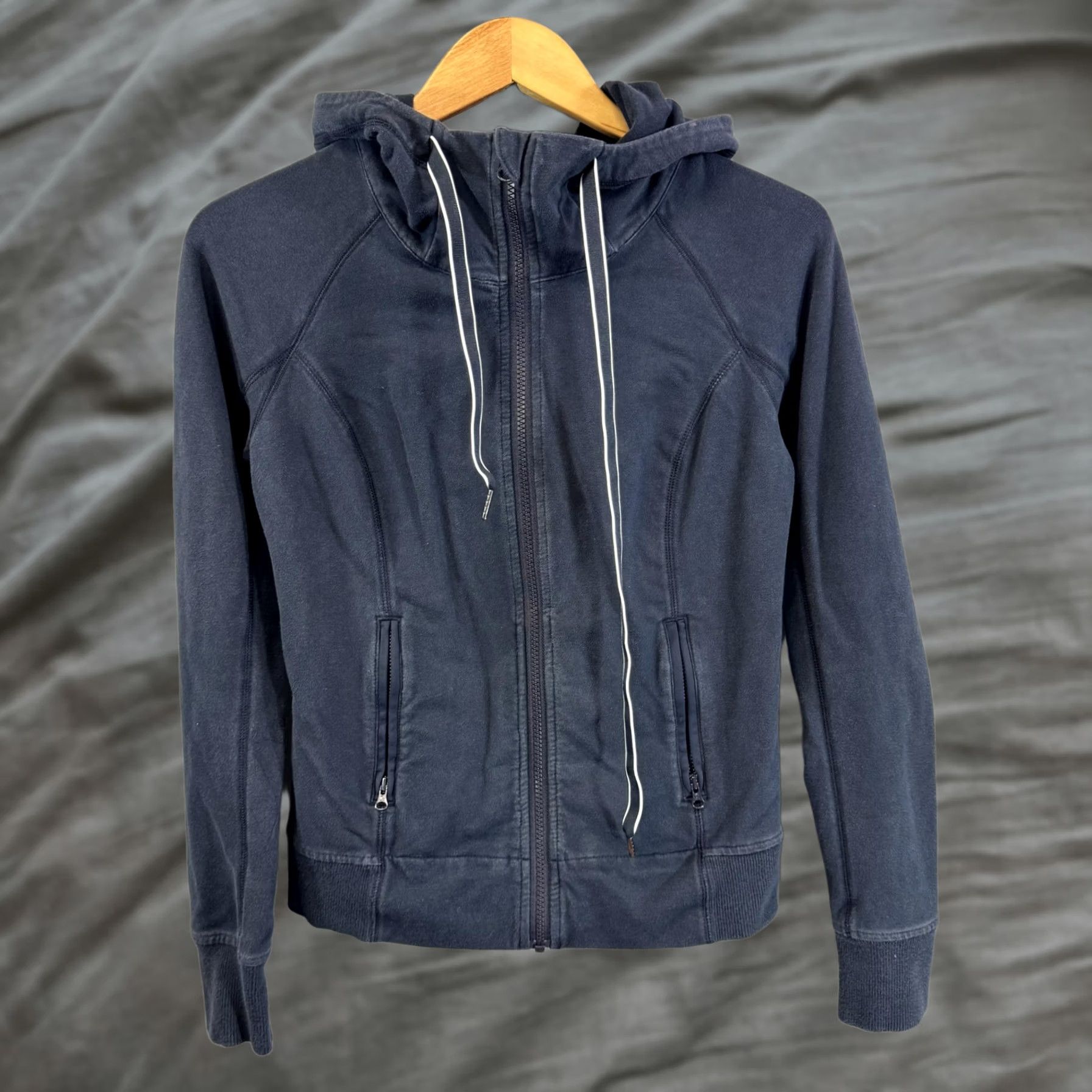 Lululemon Lululemon Scuba Hoodie Womens 8 Full Zip Sweatshirt Jacket Shirt Jacket Casual Travel Navy Blue Zipper Pocket Logo Size M / US 6-8 / IT 42-44 - 1 Thumbnail