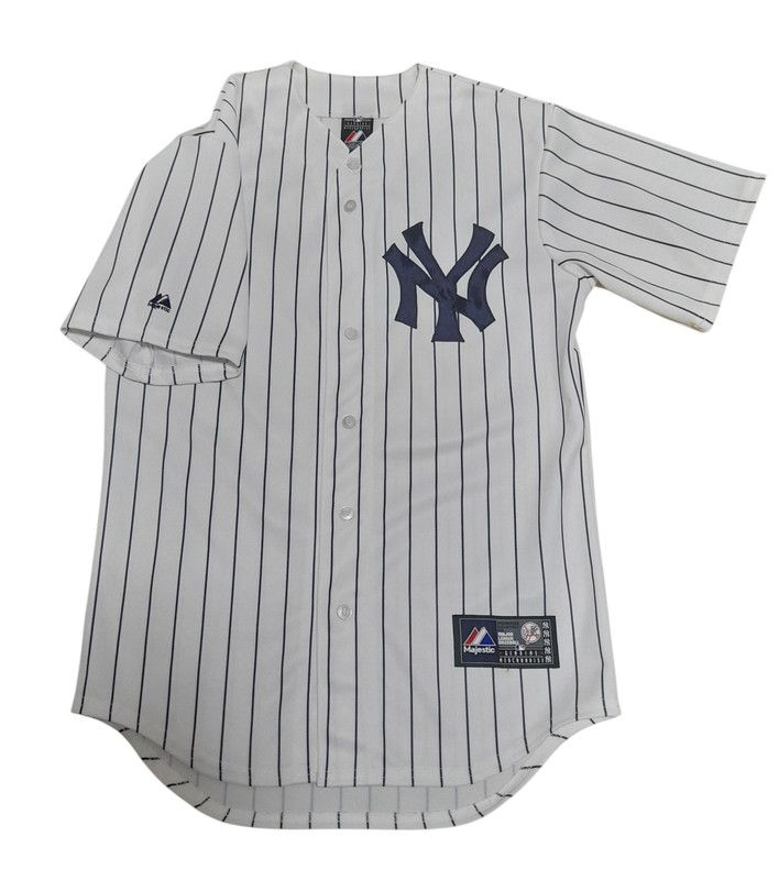 Majestic Vintage majestic yankees mlb shirt, size S Size US S / EU 44-46 / 1 - 3 Thumbnail