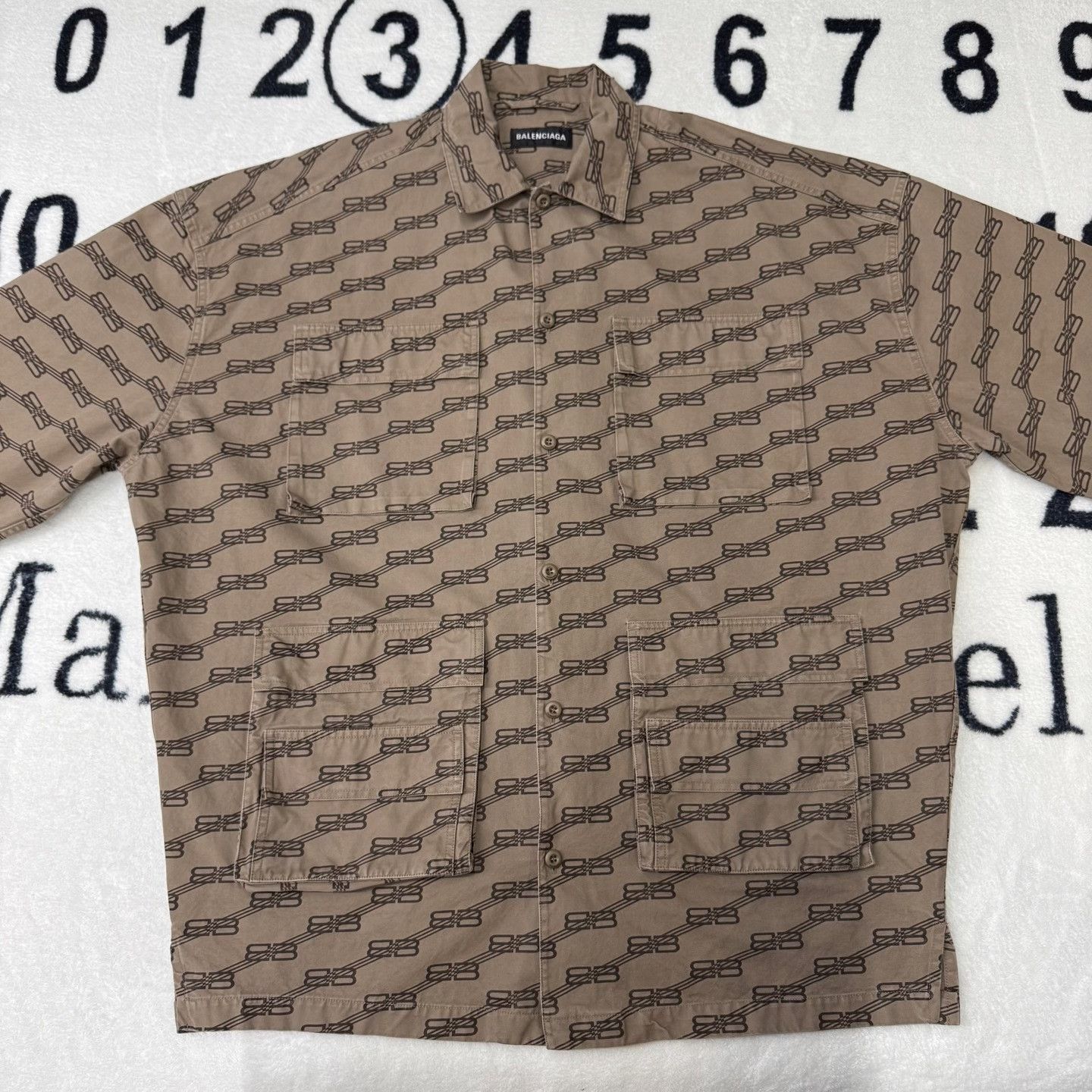 Balenciaga Balenciaga Shirt l Men Size US L / EU 52-54 / 3 - 1 Thumbnail
