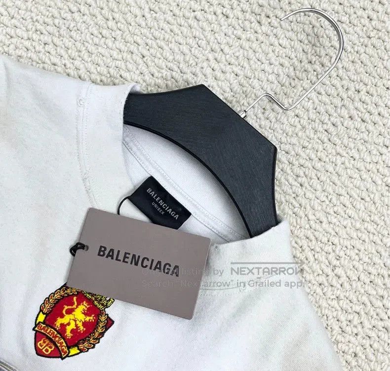 Balenciaga Balenciaga White Distressed Embroidered Longsleeve. Size US XXS / EU 40 - 3 Thumbnail