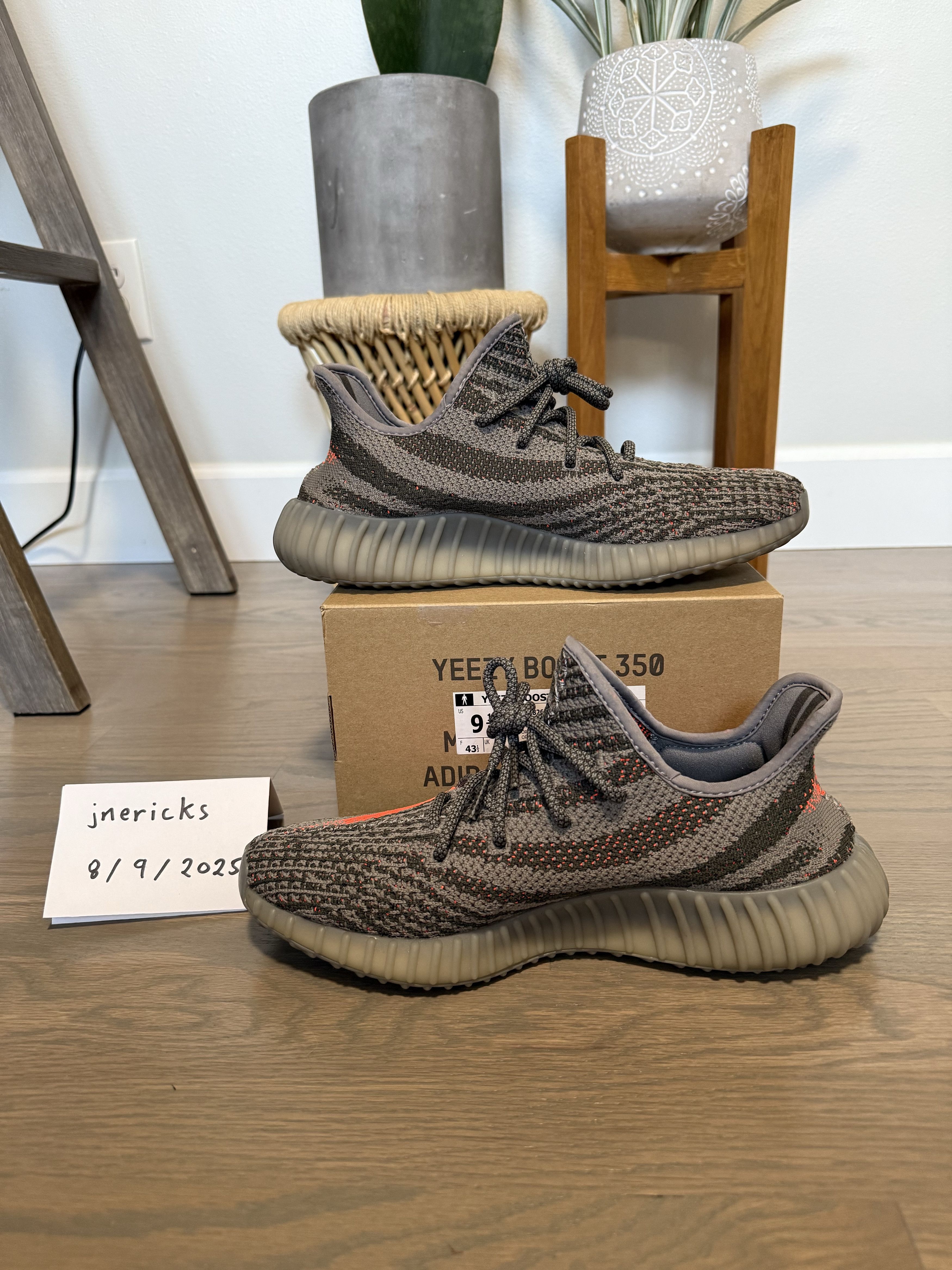Adidas Yeezy Boost 350 V2 Beluga Size US 9.5 / EU 42-43 - 7 Thumbnail
