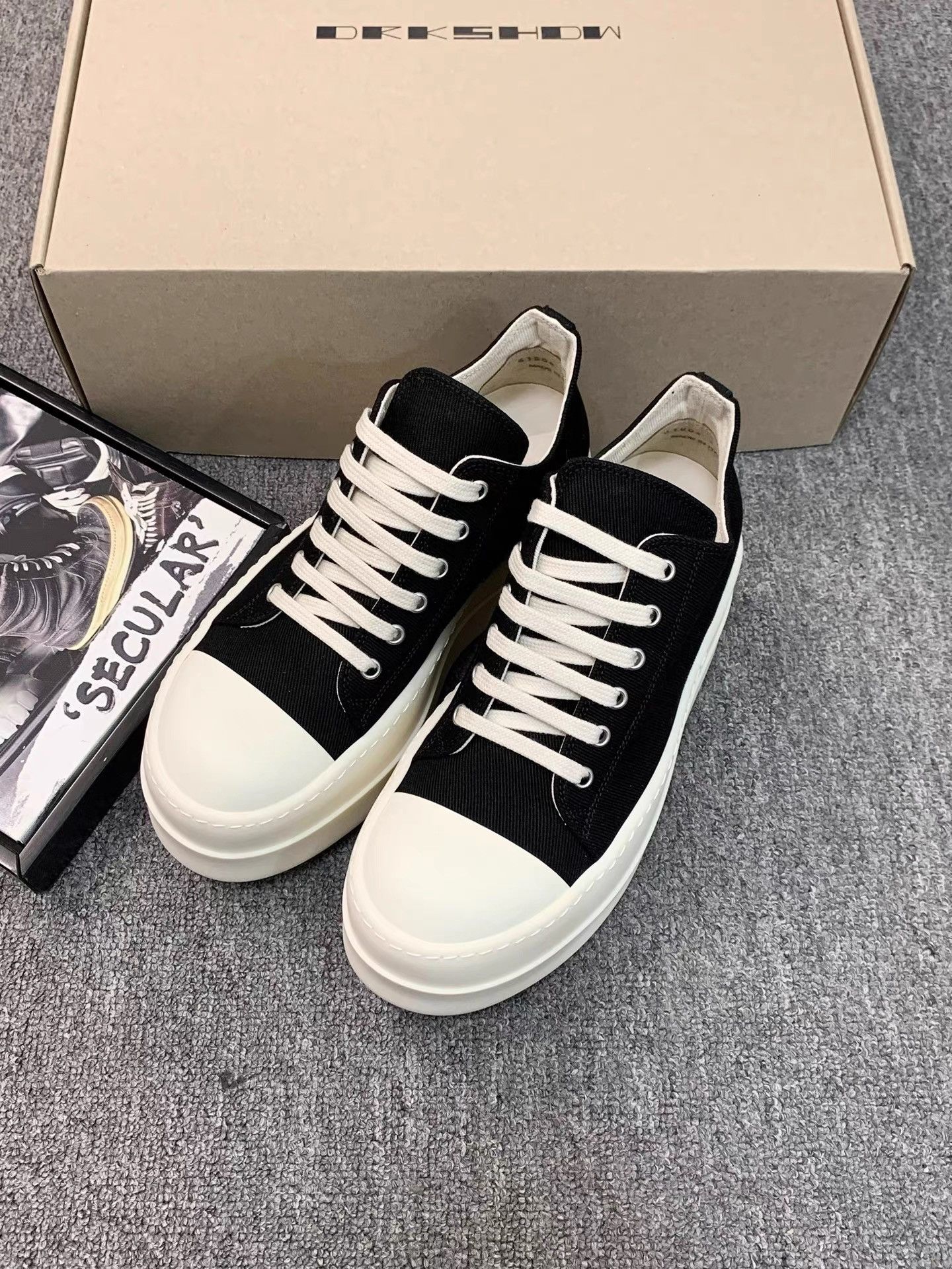 Rick Owens Rick Owens Drkshdw Canvas Low-Top Big Converse K34 Size US 6 / IT 36 - 2 Thumbnail