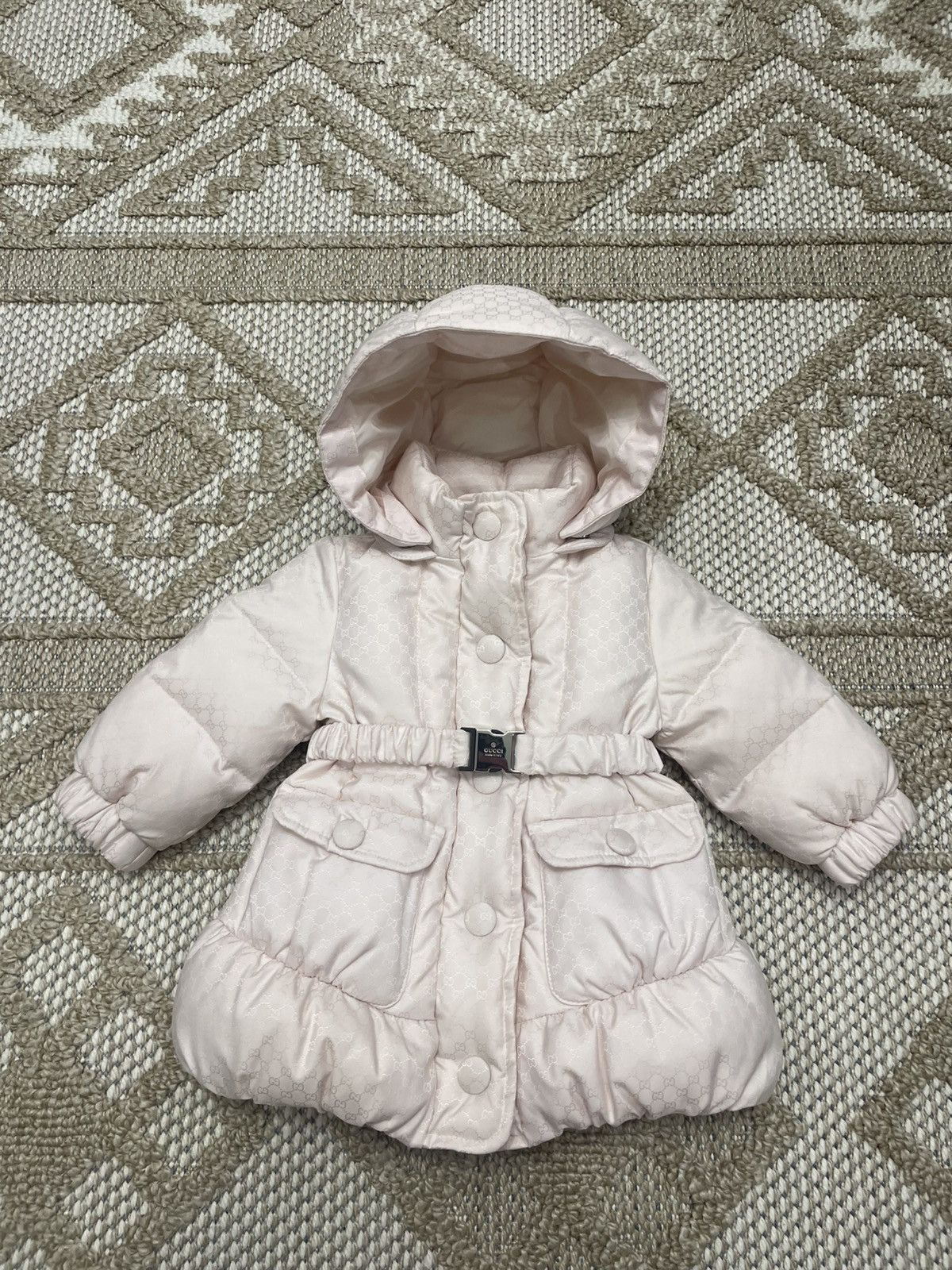Gucci GUCCI Baby Monogram Puffer Jacket in Pink - Size 3-6mths Size XXS / US 00 / IT 34 - 1 Thumbnail