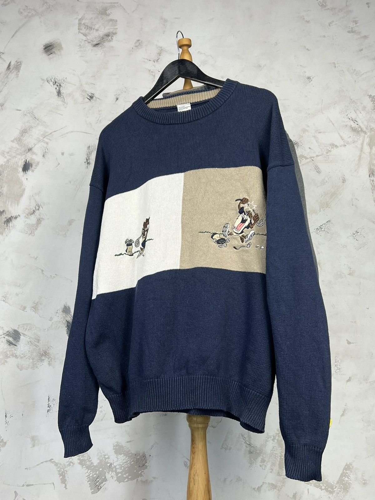 Warner Bros Vintage Warner Bros Looney Tunes Knit Sweater Size L - XL Size US XL / EU 56 / 4 - 1 Thumbnail