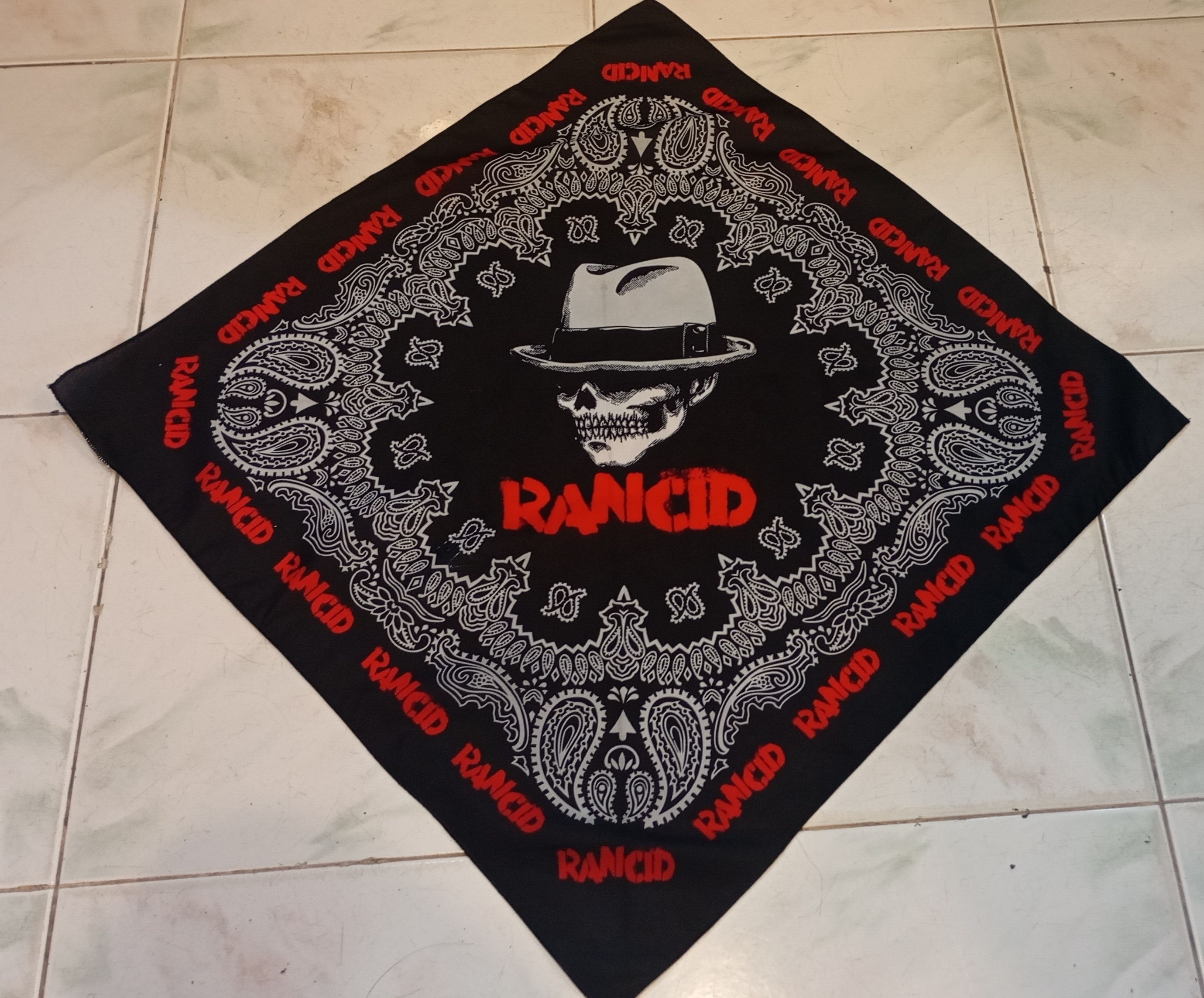 Band Tees Skulls Bandana Handkerchief bad religion Size ONE SIZE - 1 Thumbnail