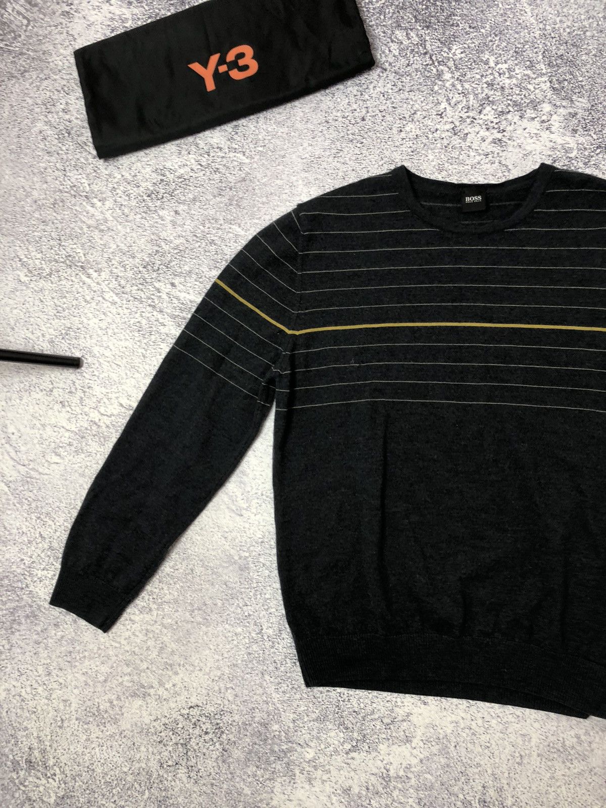 Hugo Boss Men’s Hugo Boss vintage men’s size M y2k casual ykk Size US M / EU 48-50 / 2 - 2 Thumbnail
