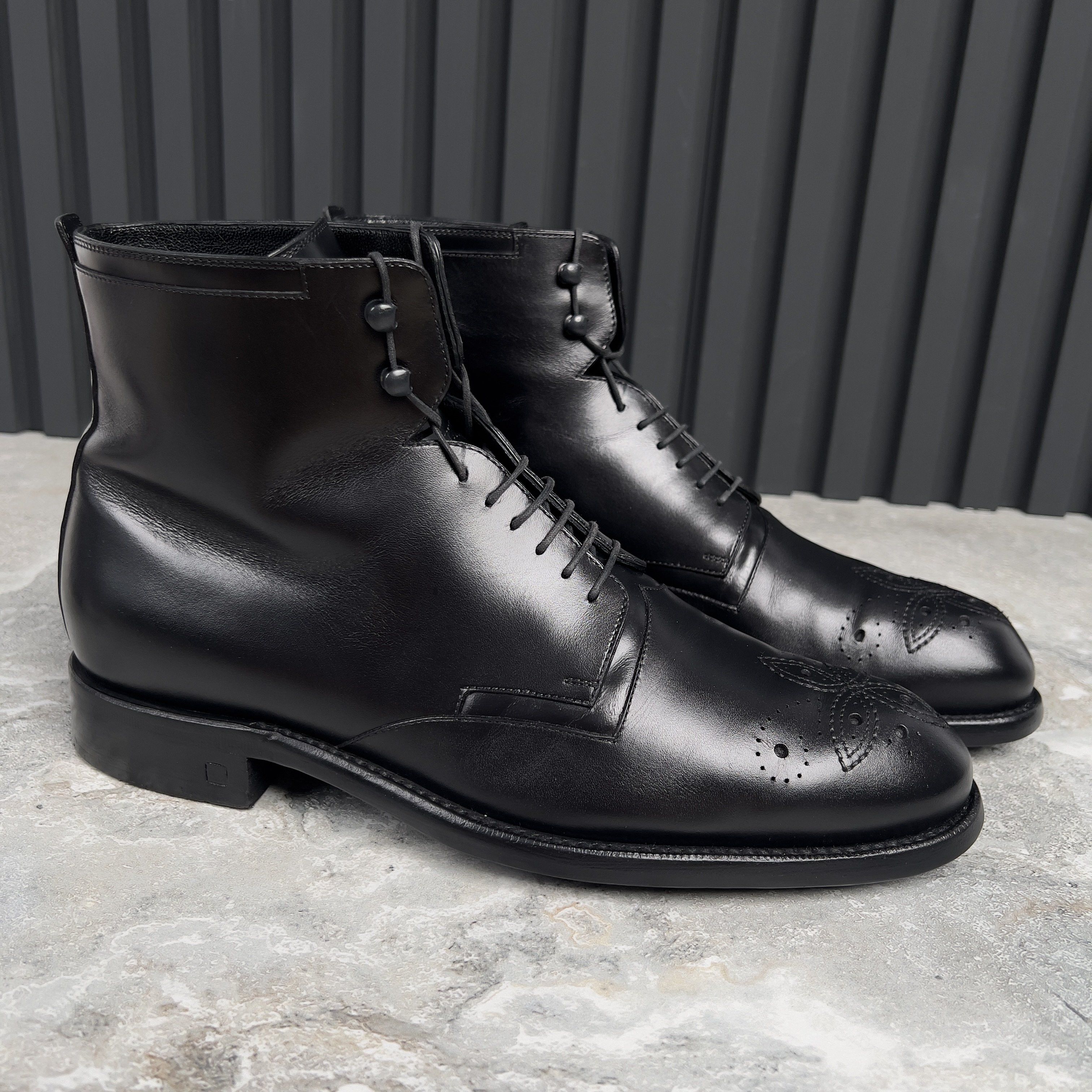 Louis Vuitton Louis Vuitton Combat Perforated Ankle Boots Leather Size US 8 / EU 41 - 6 Thumbnail