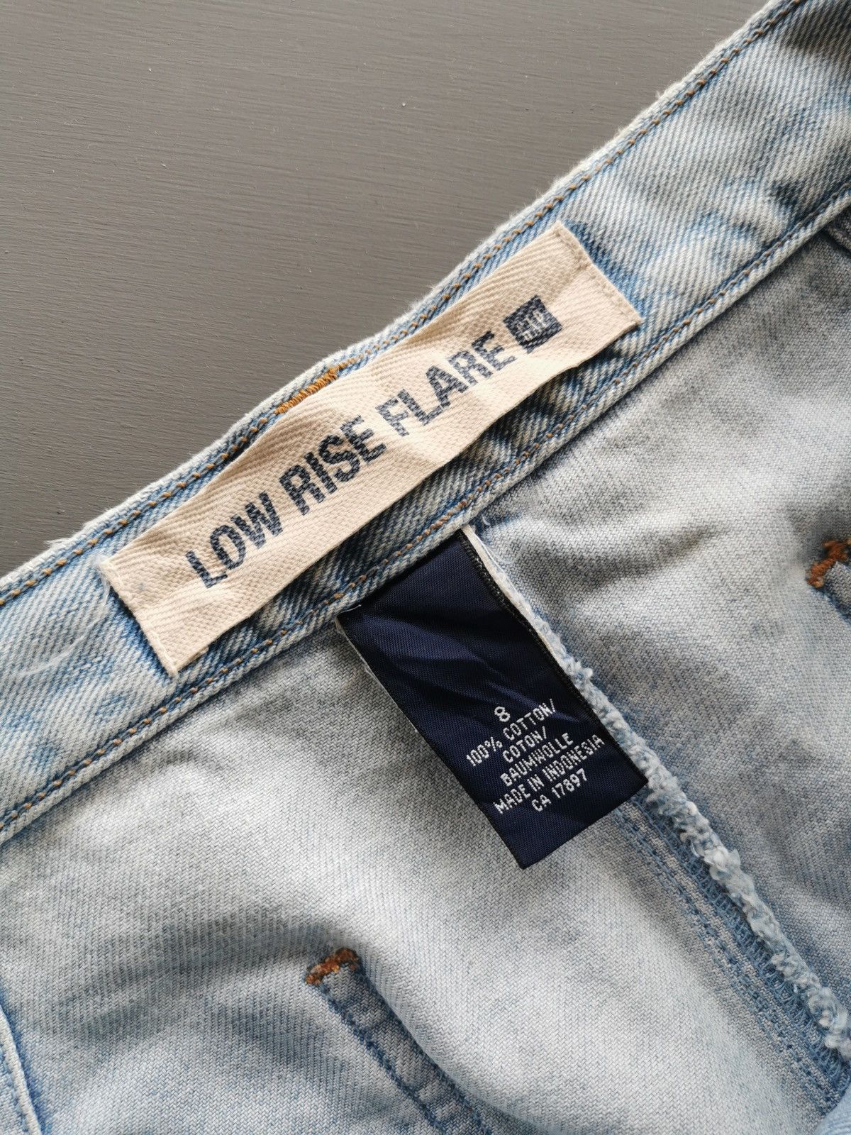 Gap × Yeezy Vintage Gap Low Rise Flare Jeans Size US 32 / EU 48 - 7 Thumbnail