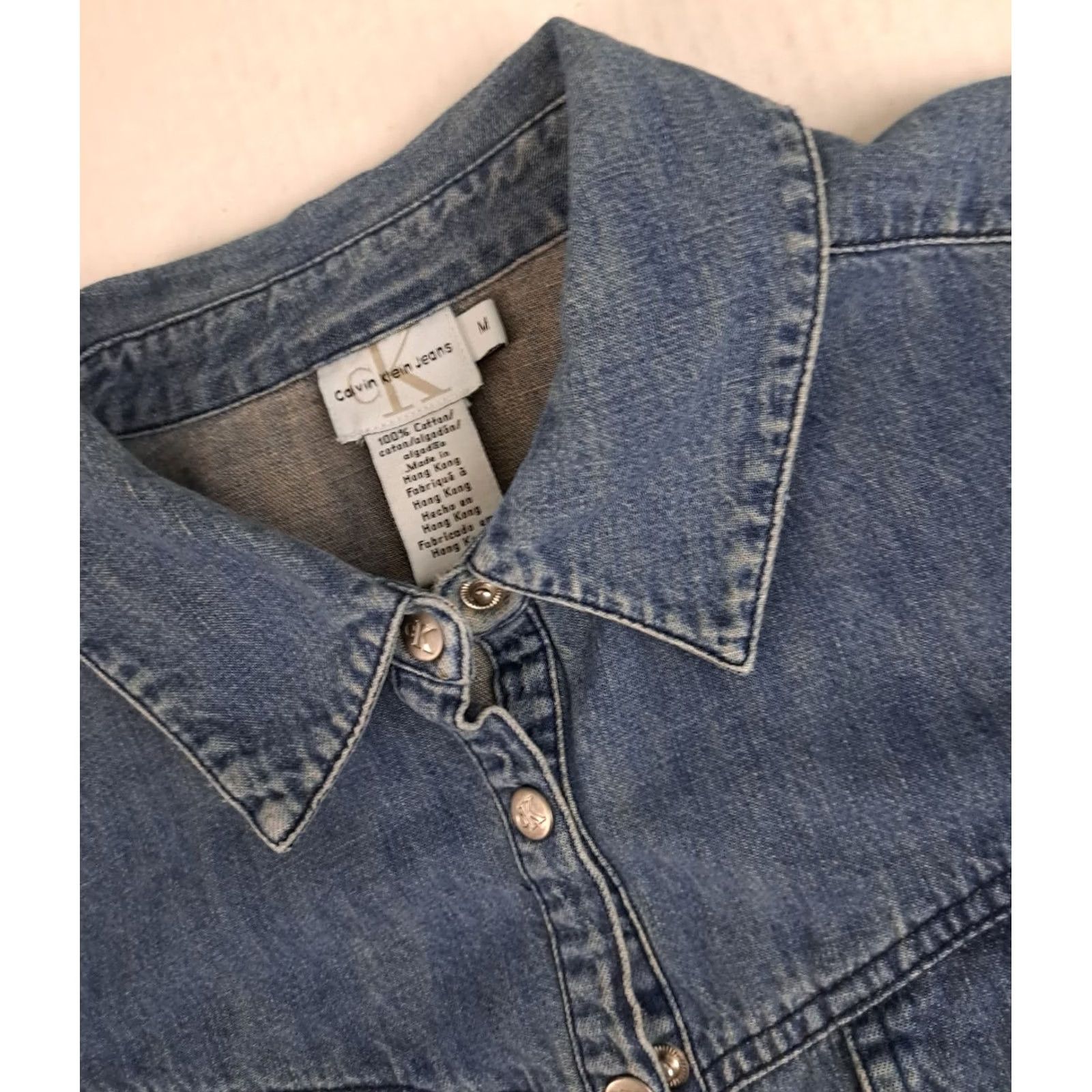 Vintage VINTAGE Calvin Klein Jeans Shirt Woman Western Denim Blue Button-Up Long Sleeve Cotton Pockets 22in Size M / US 6-8 / IT 42-44 - 3 Thumbnail