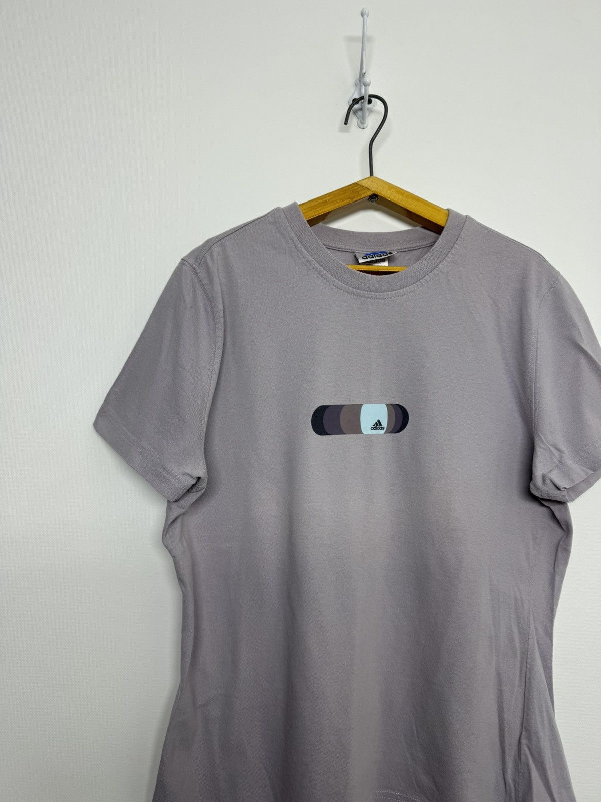 Adidas Vintage Adidas Logo T-Shirt 90’s Size M / US 6-8 / IT 42-44 - 2 Thumbnail
