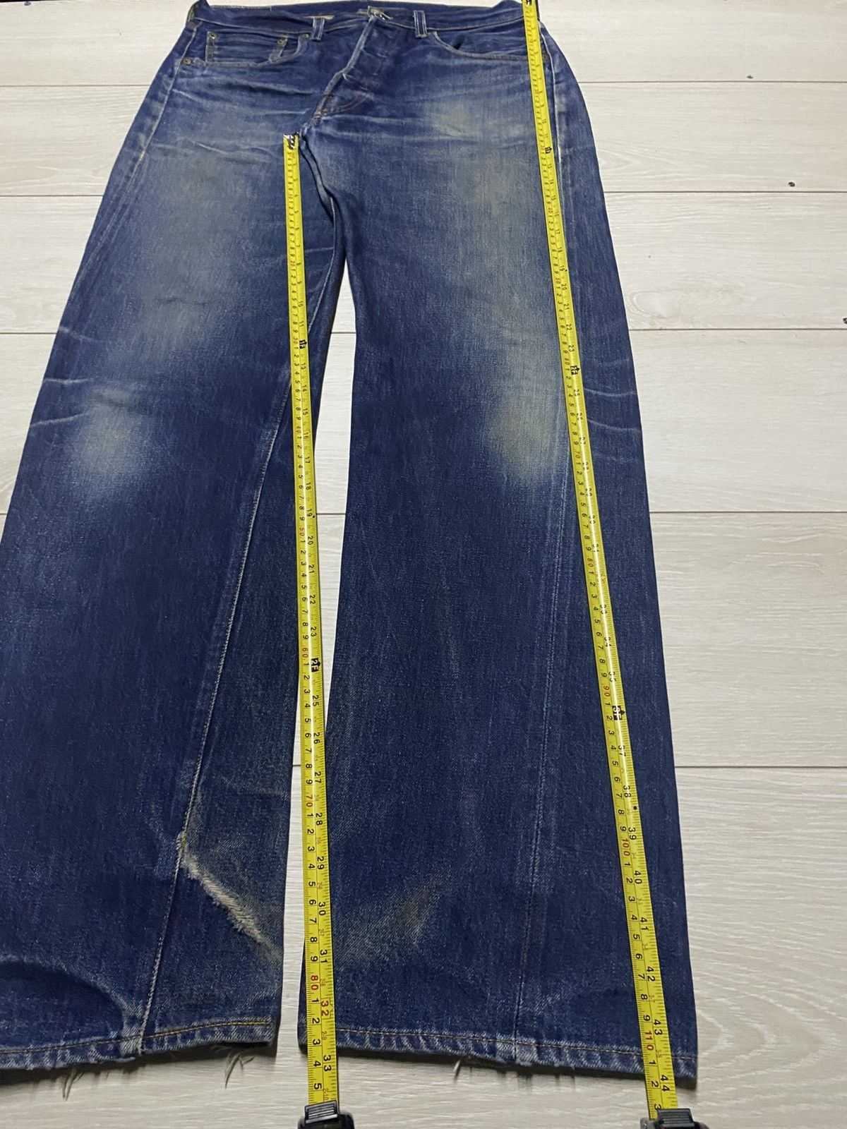 Levi's Vintage Clothing LVC 501 xx BigE ButtonFly Twist Leg Selvedge Repair Jeans Size US 32 / EU 48 - 18 Thumbnail
