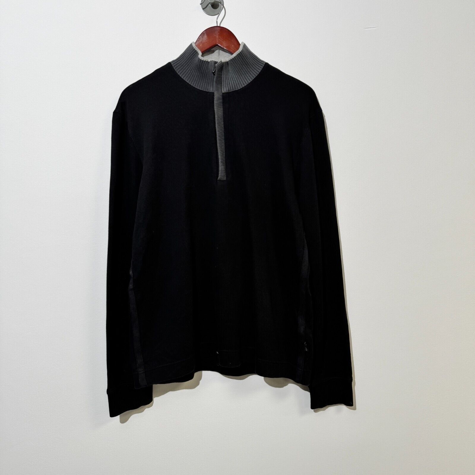 Hugo Boss × Vintage Vintage Hugo Boss Unisex Black Halfzip Sweatshirt Size L Size US L / EU 52-54 / 3 - 1 Thumbnail