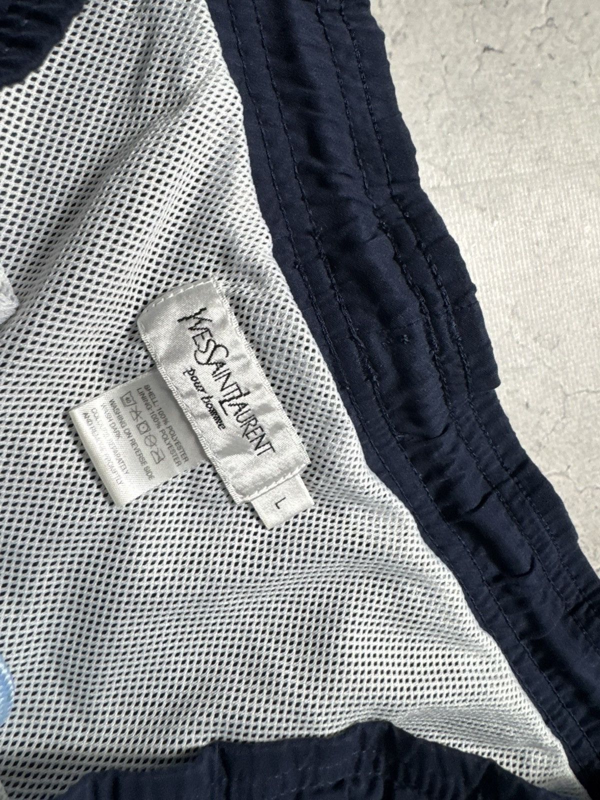 Yves Saint Laurent Yves Saint Laurent Pour Homme Vintage 90’s Nylon Shorts Size US L / EU 52-54 / 3 - 2 Thumbnail