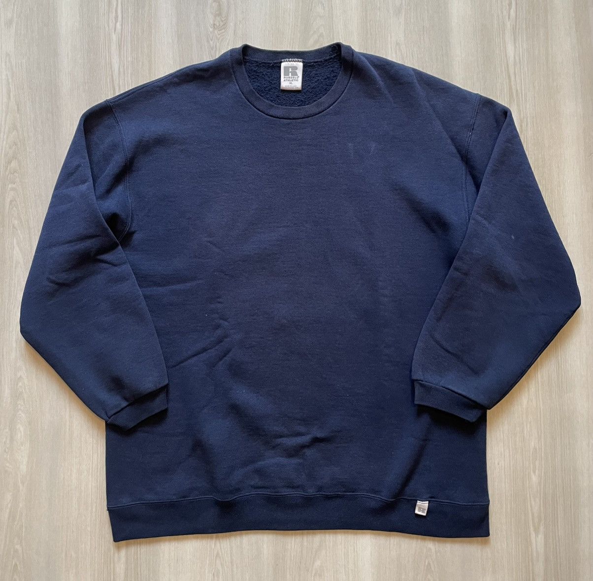 Russell Athletic Vintage Russell Athletic Navy Blank Crewneck Sweater USA XL Size US XL / EU 56 / 4 - 1 Thumbnail
