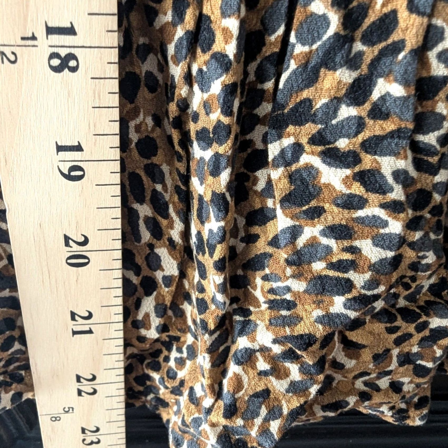 Old Navy Old Navy Womens Leopard Print Peplum Top Ruffle V-Neck Smocked Waist Womens M Size M / US 6-8 / IT 42-44 - 5 Thumbnail