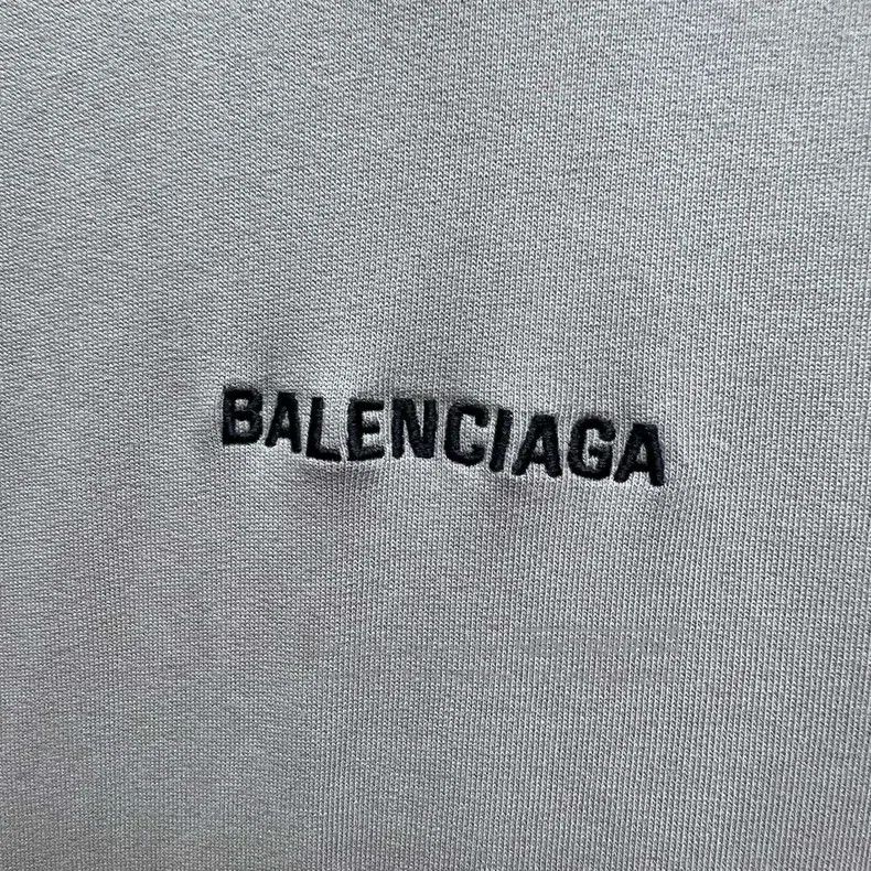 Balenciaga Balenciaga Small Logo Embroidered Solid Color Sweatshirt Size US S / EU 44-46 / 1 - 5 Thumbnail