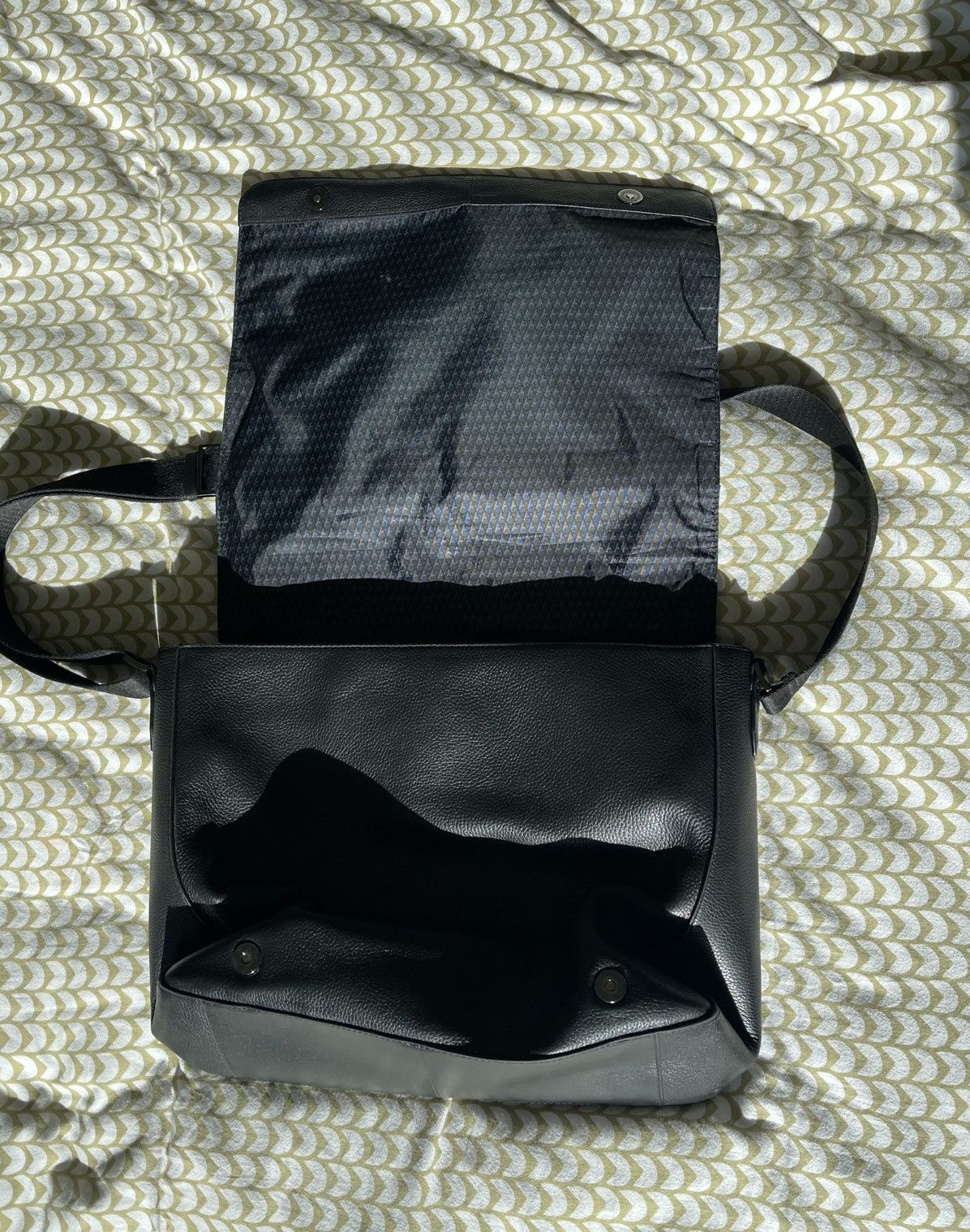 Marks & Spencer Genuine leather Messenger Bag Size ONE SIZE - 3 Thumbnail