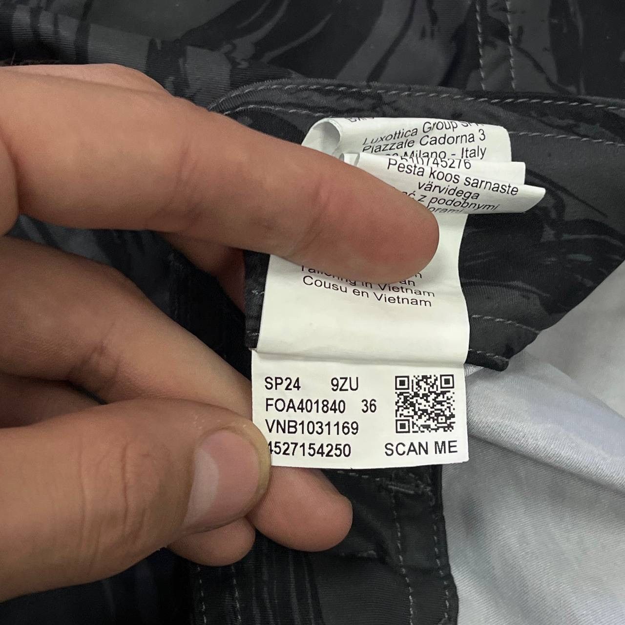 Oakley Oakley Kana 21 2.0 Boardshorts Casual Y2K Hype mens sz 36 Size US 36 / EU 52 - 14 Thumbnail
