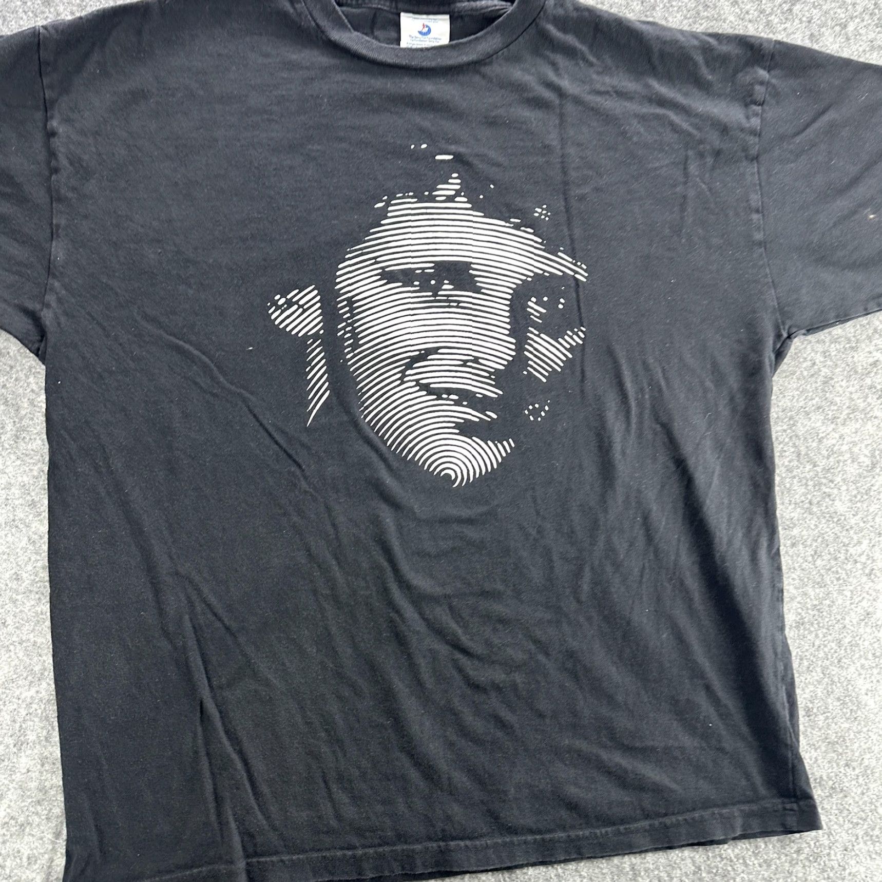 Vintage VINTAGE Terry Fox Foundation T-Shirt Mens XL Black Cancer Research Marathon 2009 Charity Awareness Graphic Tee Size US XL / EU 56 / 4 - 3 Thumbnail