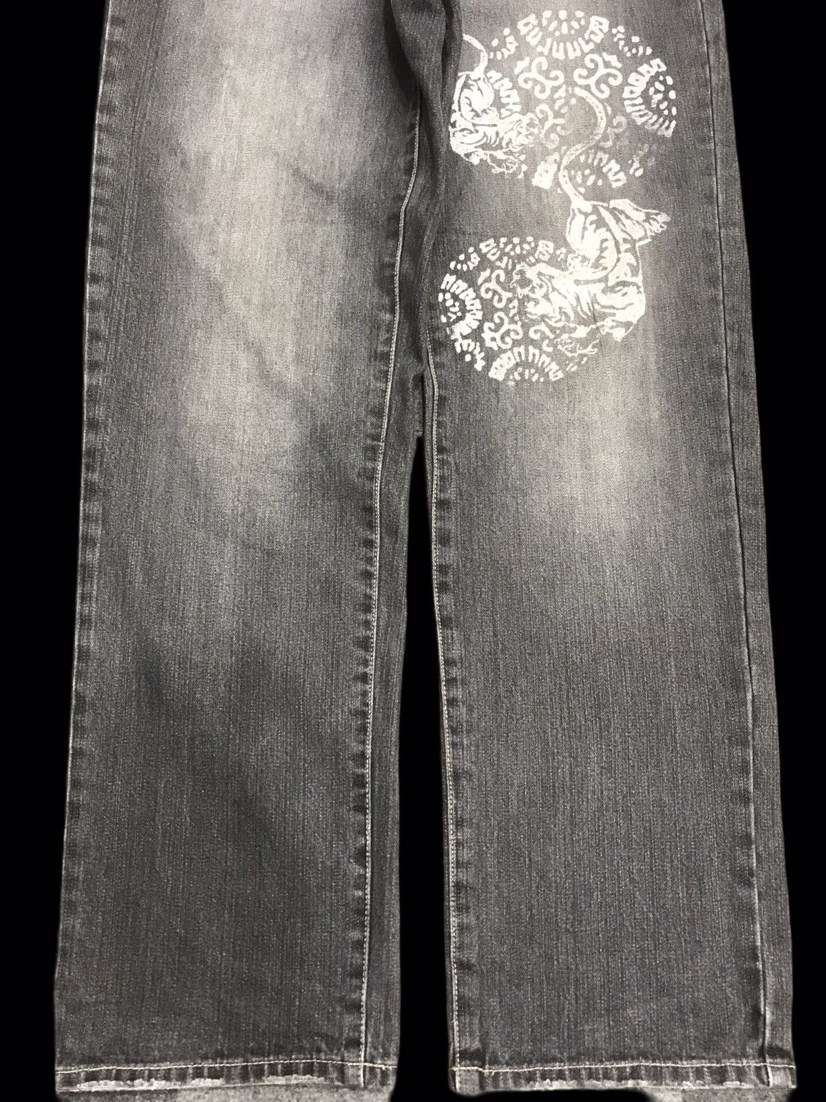 Japanese Brand 💥ART💥Very Rare Mural Print Black Wash Denim F77 Size US 31 - 7 Thumbnail