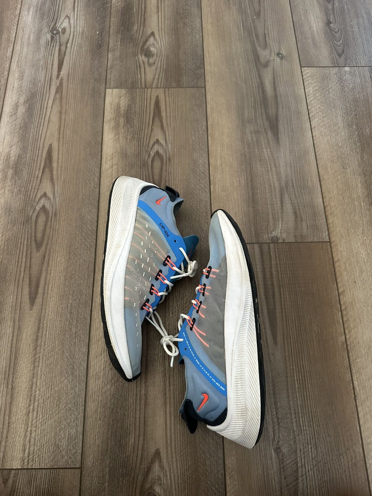 Nike Nike Men's EXP-14 Ultra Light Runner Training Shoe size 9 Size US 9 / EU 42 - 3 Thumbnail