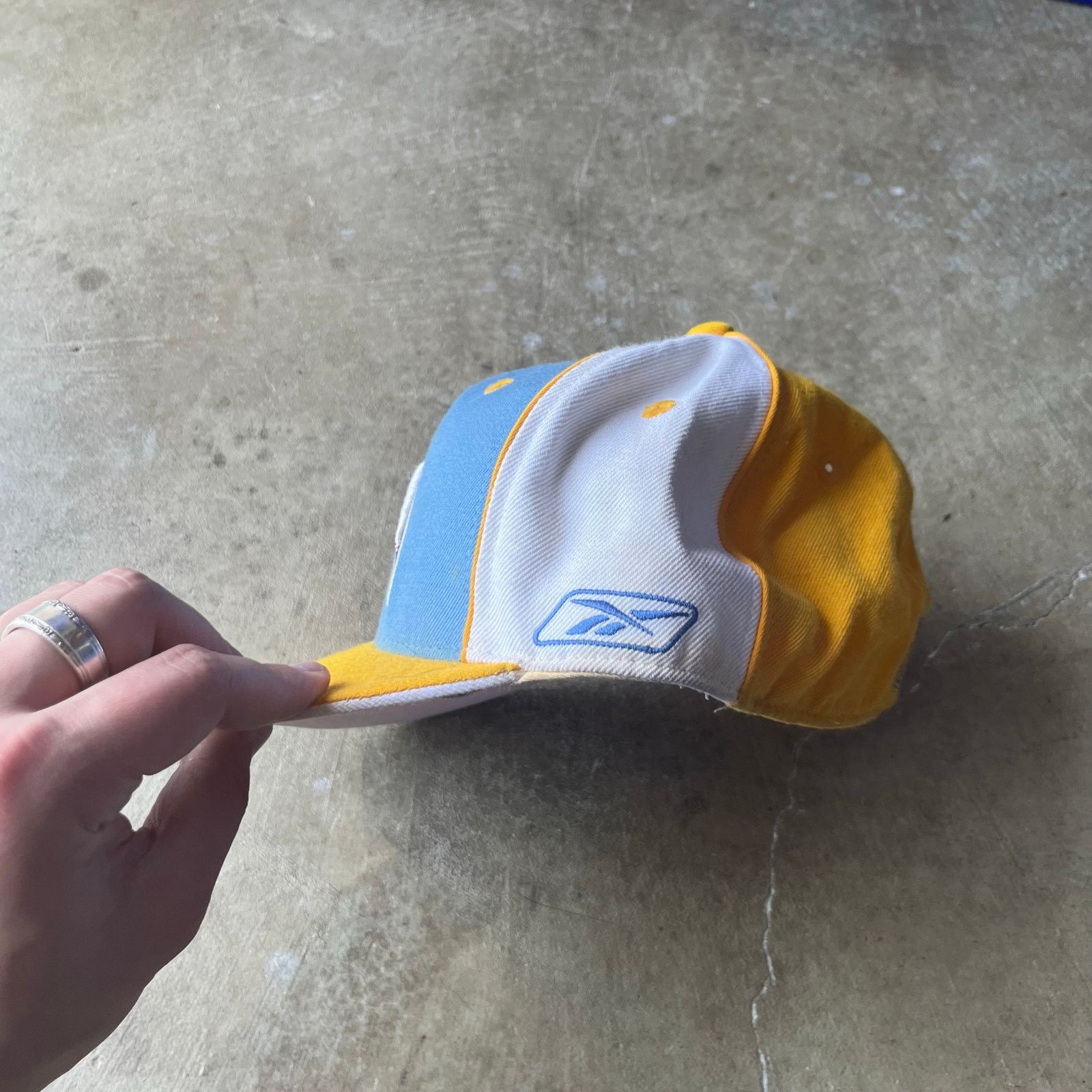 Vintage LOS ANGELES CHARGER FITTED HAT 7 3/8 REEBOK 00S Size ONE SIZE - 3 Thumbnail