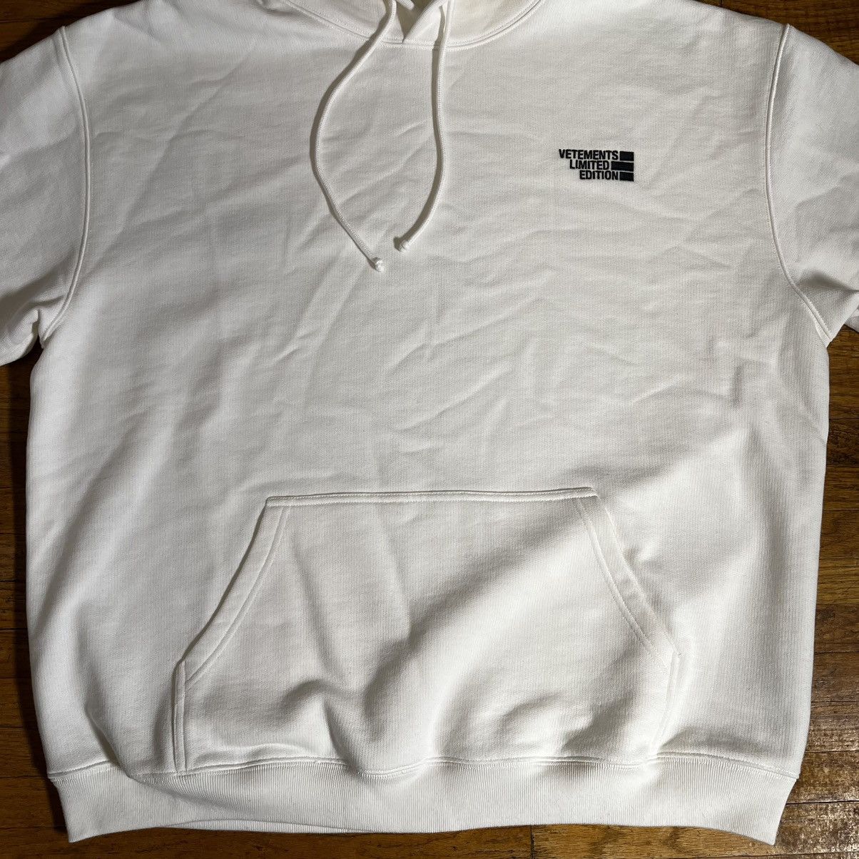 Vetements Sz XL Oversized Vetements Hoodie Limited Edition Hoodie offw Size US XL / EU 56 / 4 - 7 Thumbnail